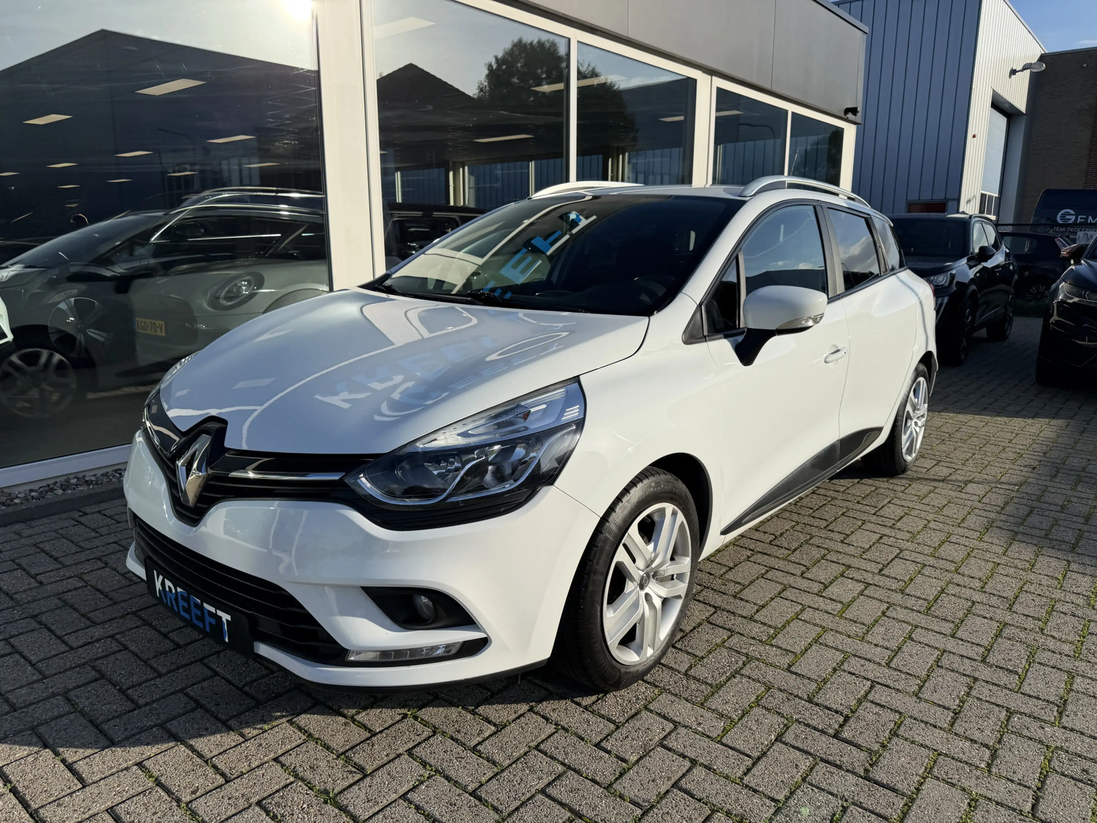 Renault Clio Estate 0.9 TCe Zen Apple carplay | Cruise — photo 3