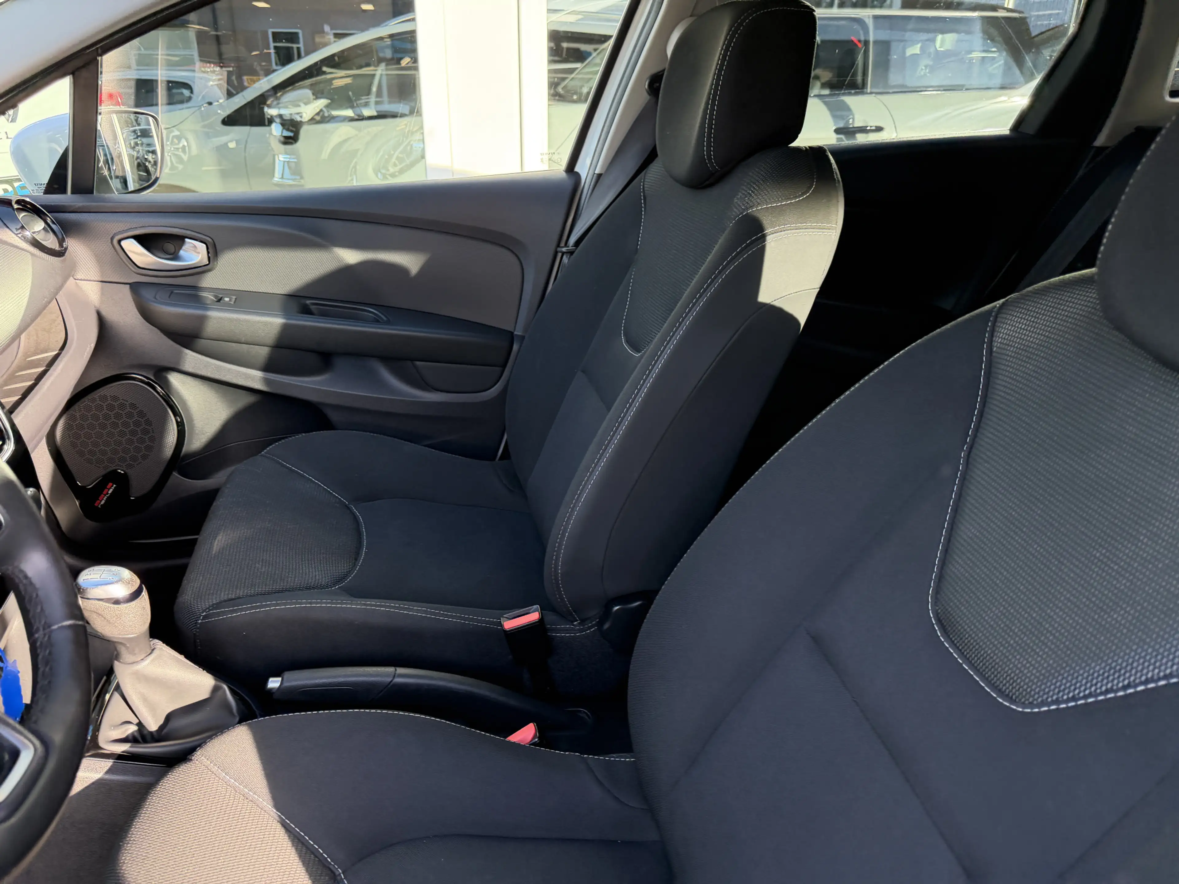 Renault Clio Estate 0.9 TCe Zen Apple carplay | Cruise — photo 21