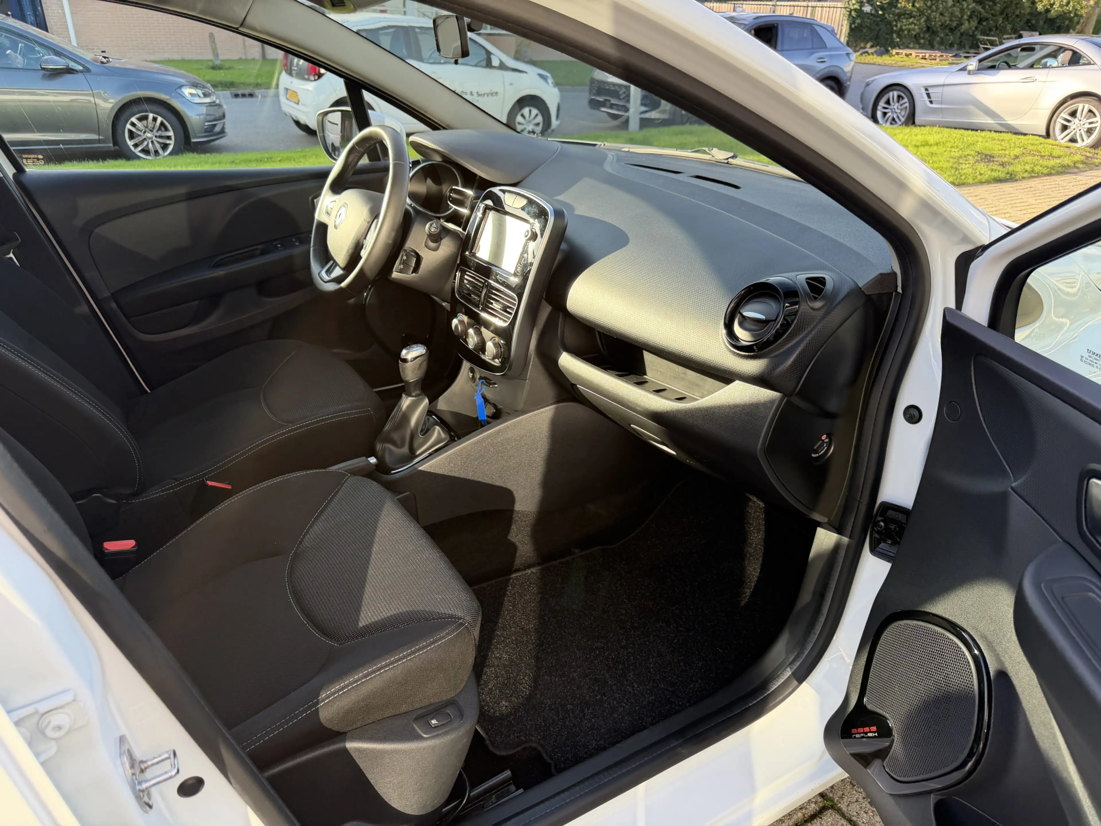 Renault Clio Estate 0.9 TCe Zen Apple carplay | Cruise — photo 11