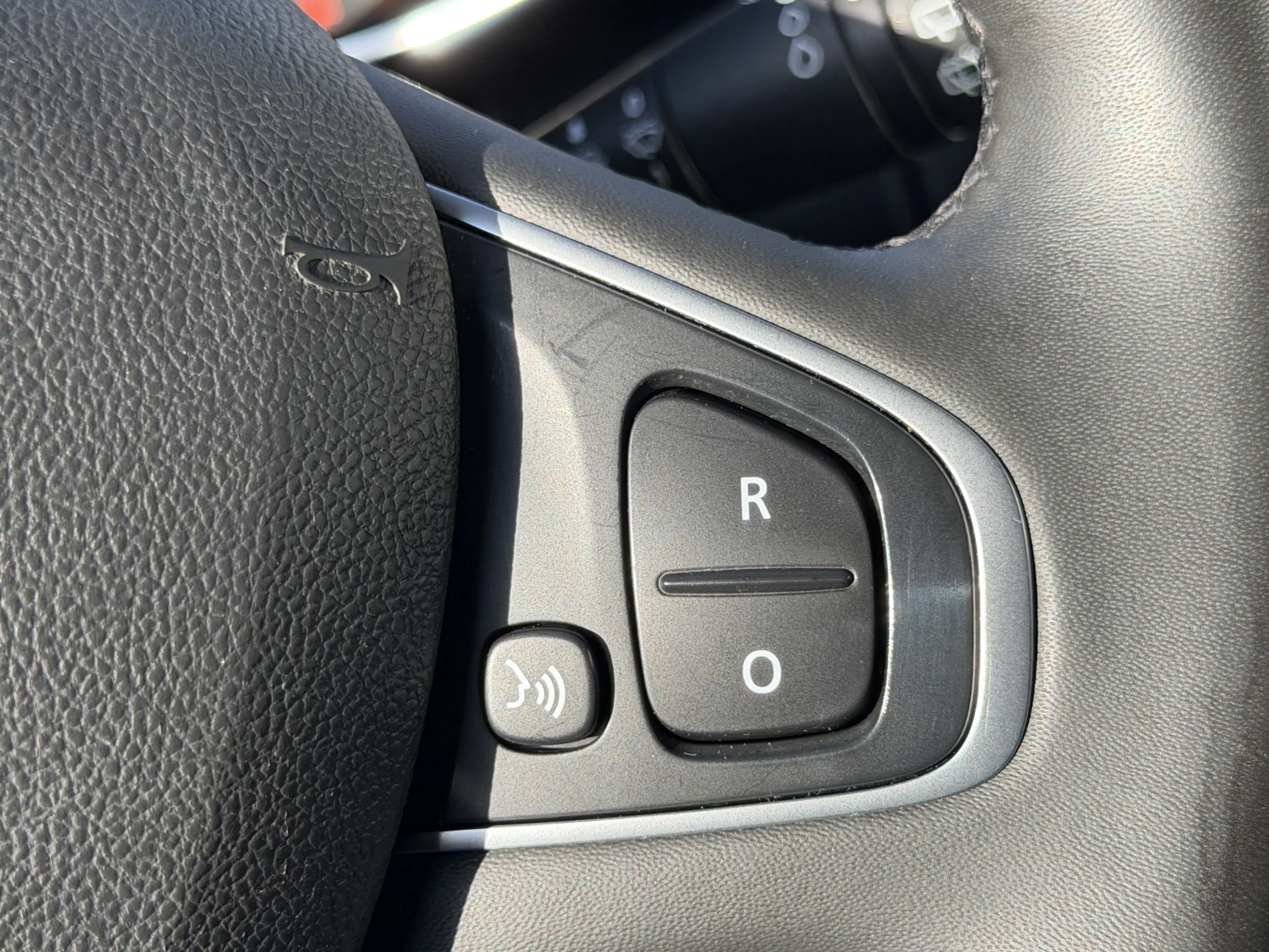 Renault Clio Estate 0.9 TCe Zen Apple carplay | Cruise — photo 24