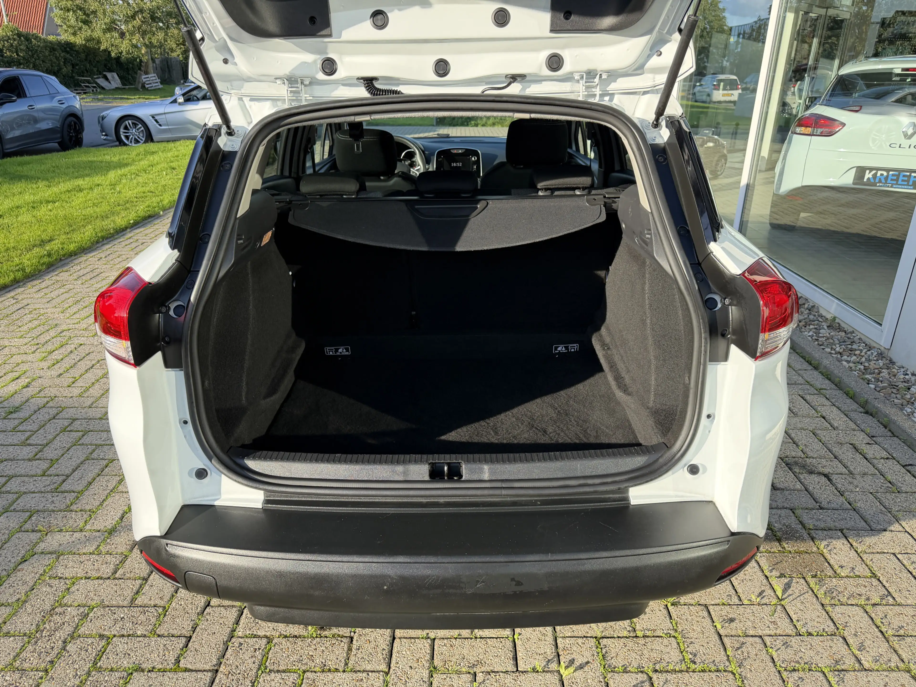 Renault Clio Estate 0.9 TCe Zen Apple carplay | Cruise — photo 9