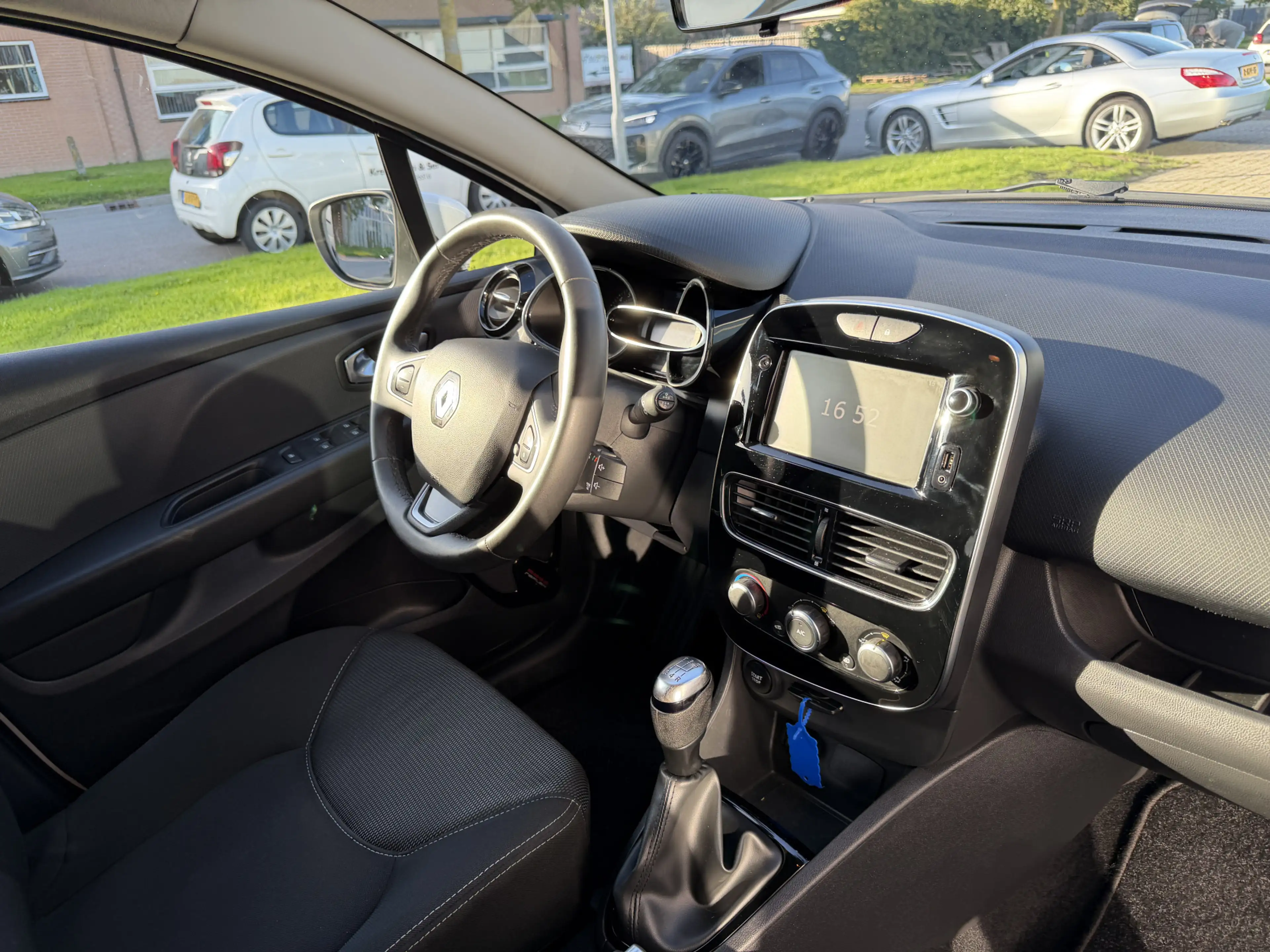 Renault Clio Estate 0.9 TCe Zen Apple carplay | Cruise — photo 13