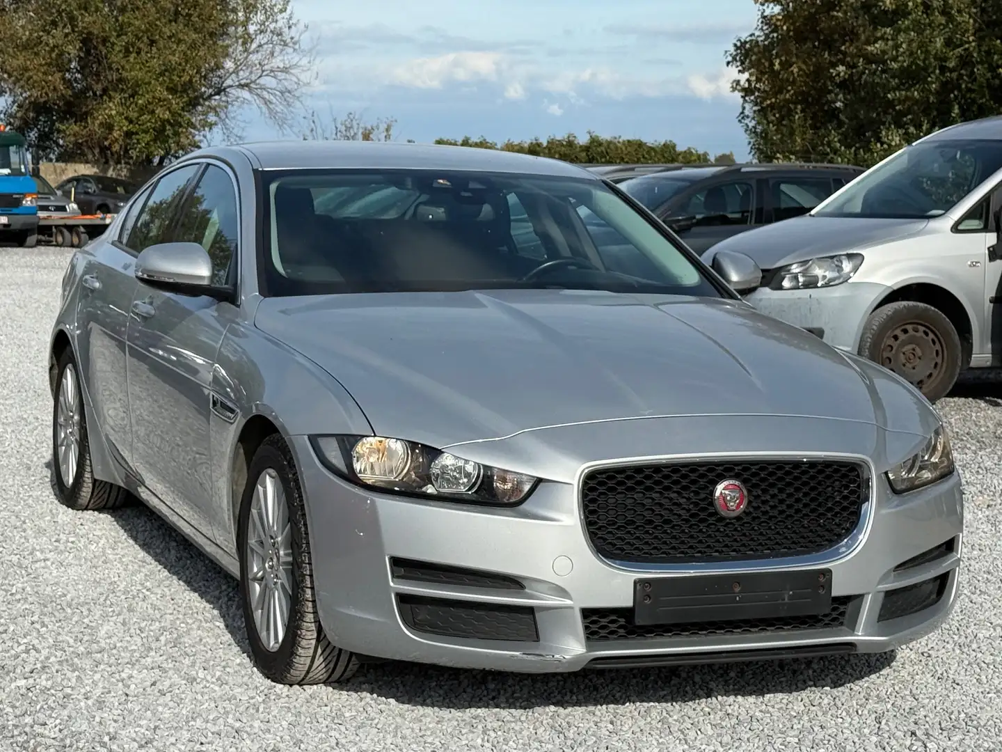 Jaguar XE XE 2.0 D E-Performance Prestige - 2