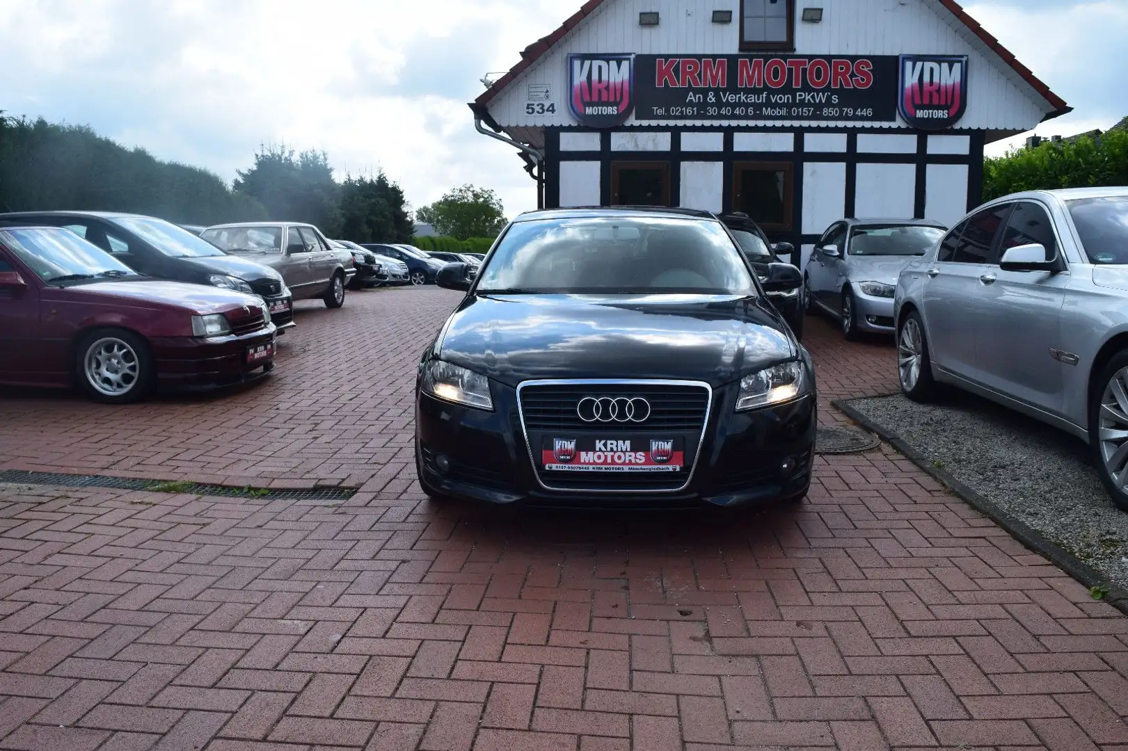 Audi A3 2.0 TDI  ZAHNRIEMEN NEU, KLIMAAUTOMATIK,NAVI Noir - 1