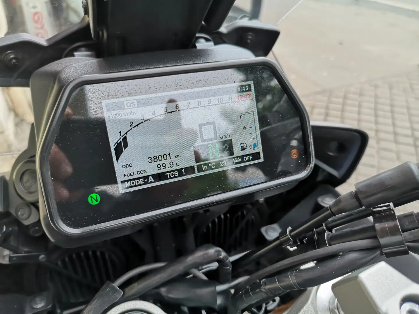 Yamaha Tracer 900 Schwarz - 2