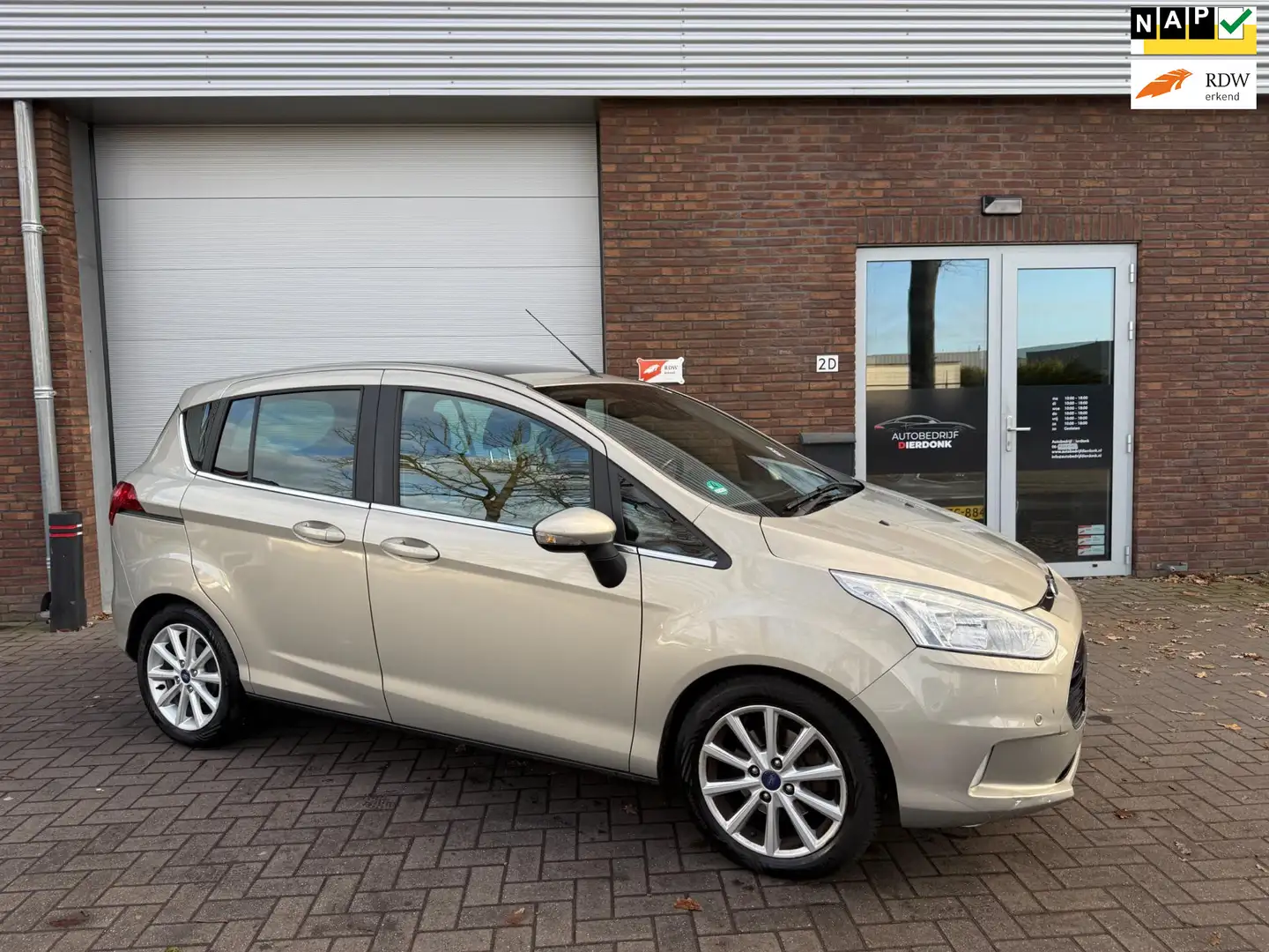 Ford B-Max 1.0 EcoBoost Titanium|NAVI|AIRCO|NIEUWE APK|PANO Gris - 1