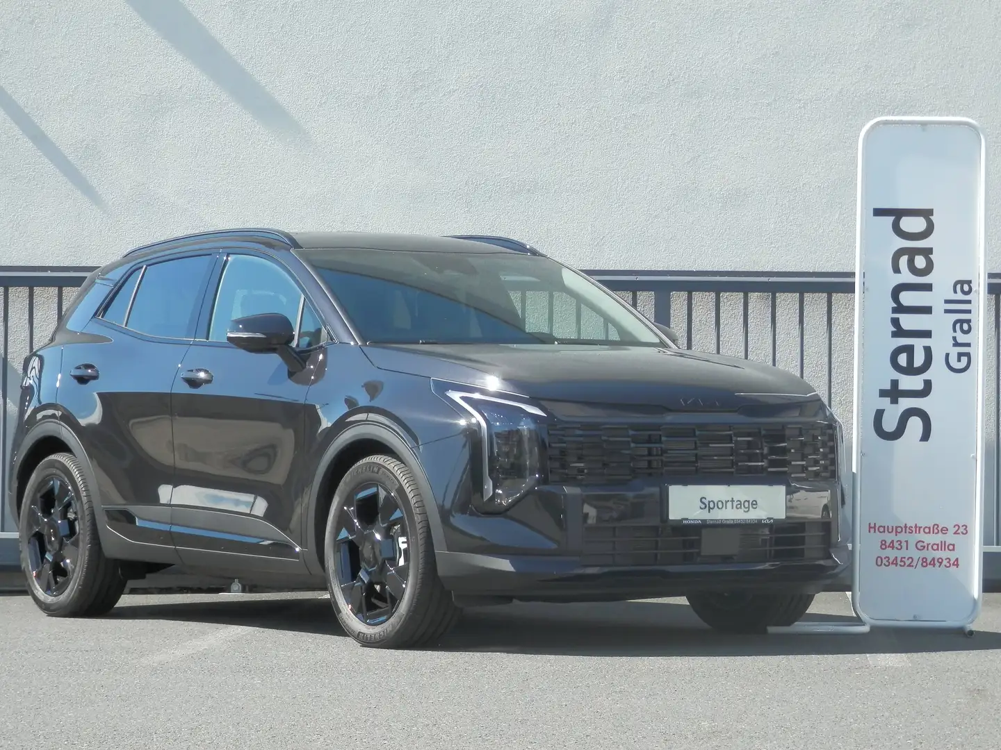 Kia Sportage 1,6 TGDI Black Edition Schwarz - 2