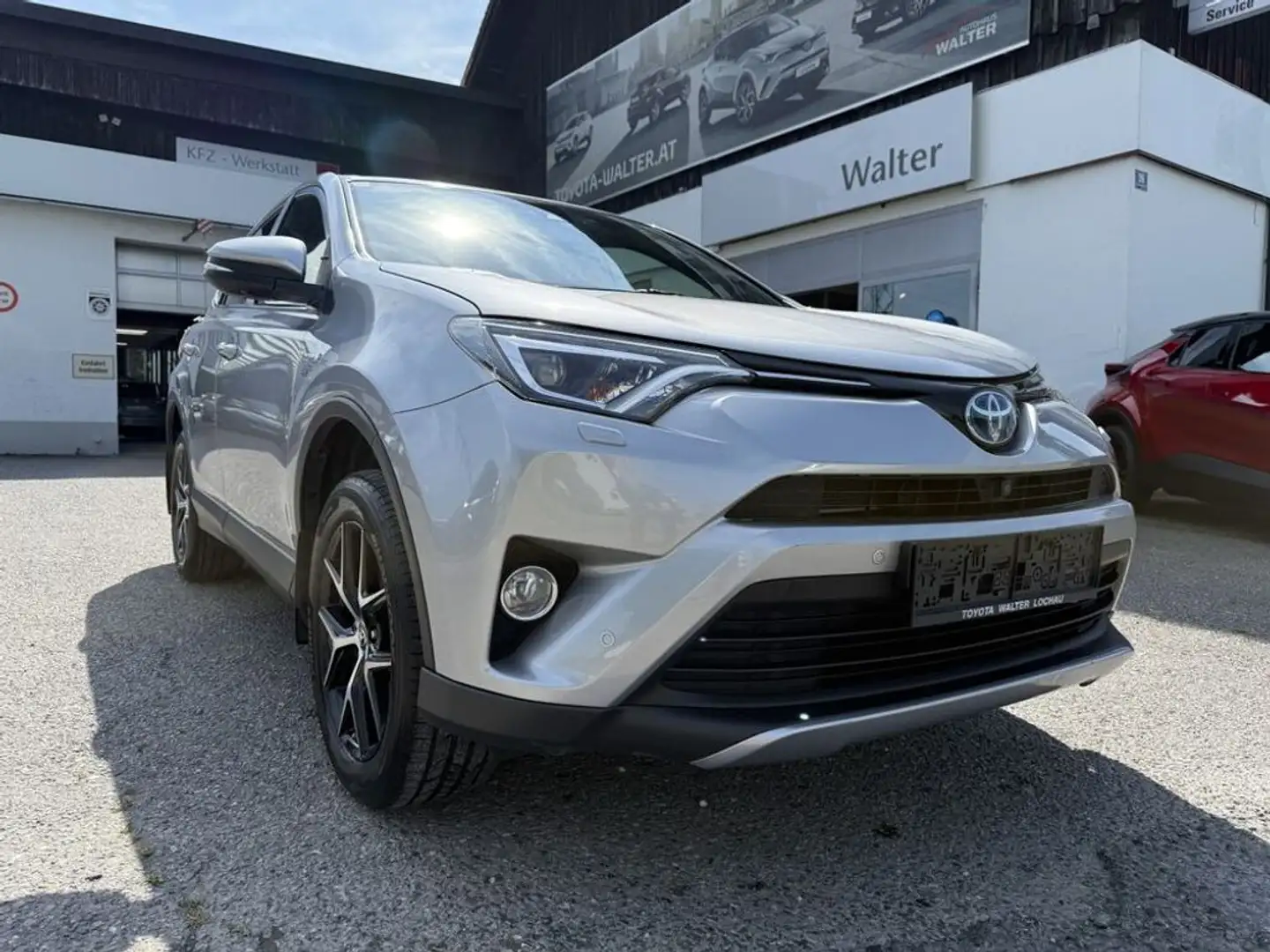 Toyota RAV 4 2,5 Hybrid Lounge 4WD Aut. Argent - 2