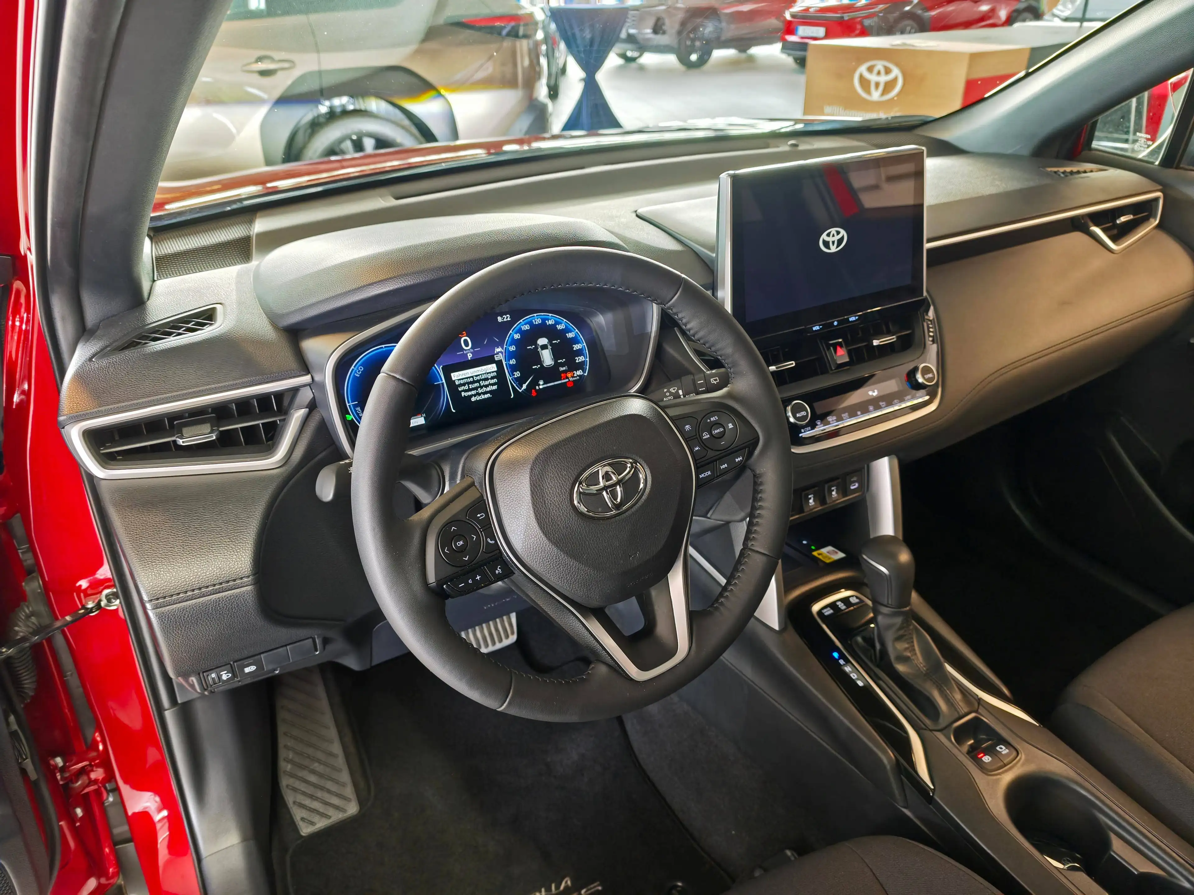 Toyota Corolla Cross Corolla Cross Hybrid Hybrid 2.0 VVT-i Team D + Panoramadach — photo 5