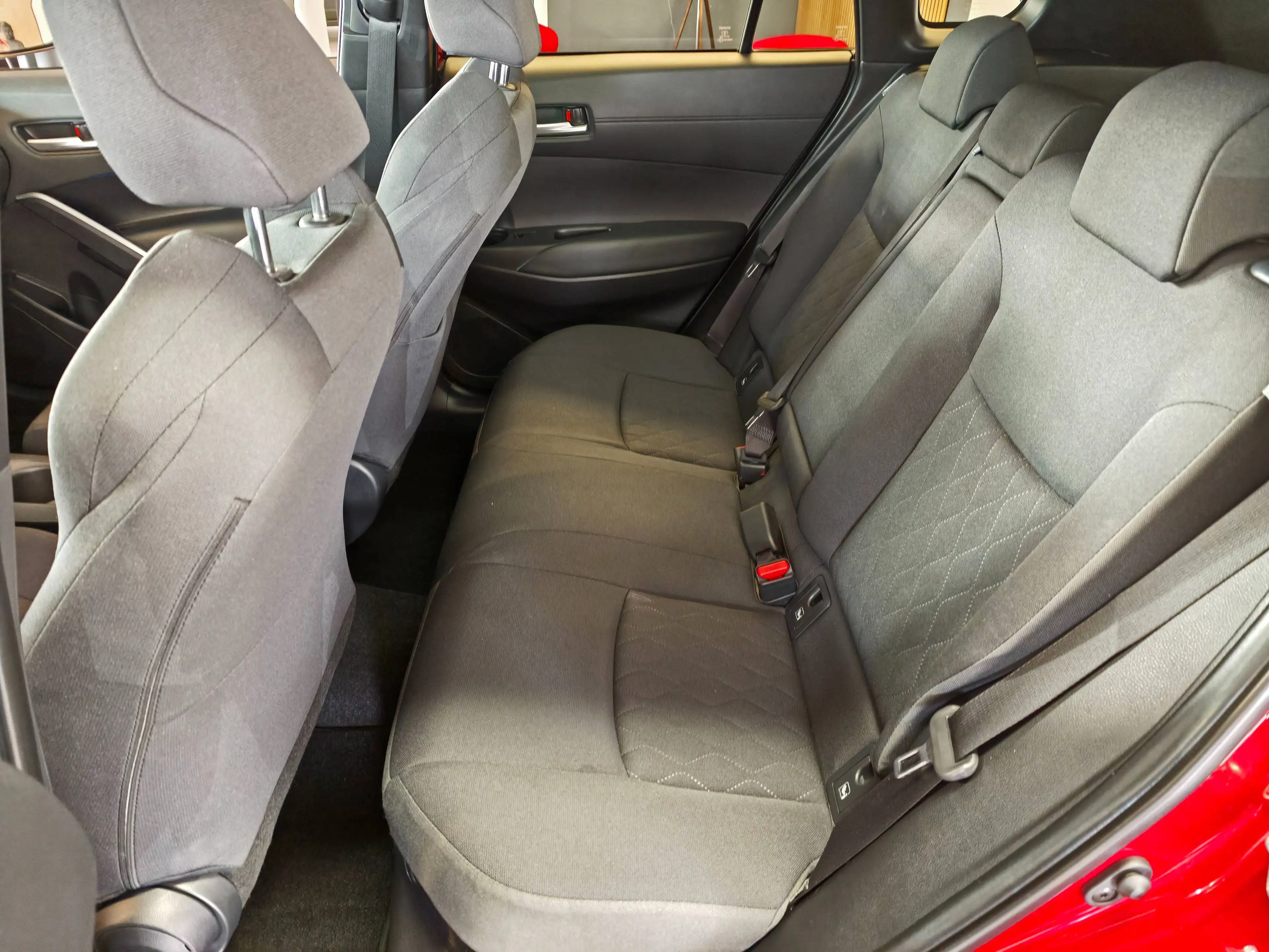 Toyota Corolla Cross Corolla Cross Hybrid Hybrid 2.0 VVT-i Team D + Panoramadach — photo 7