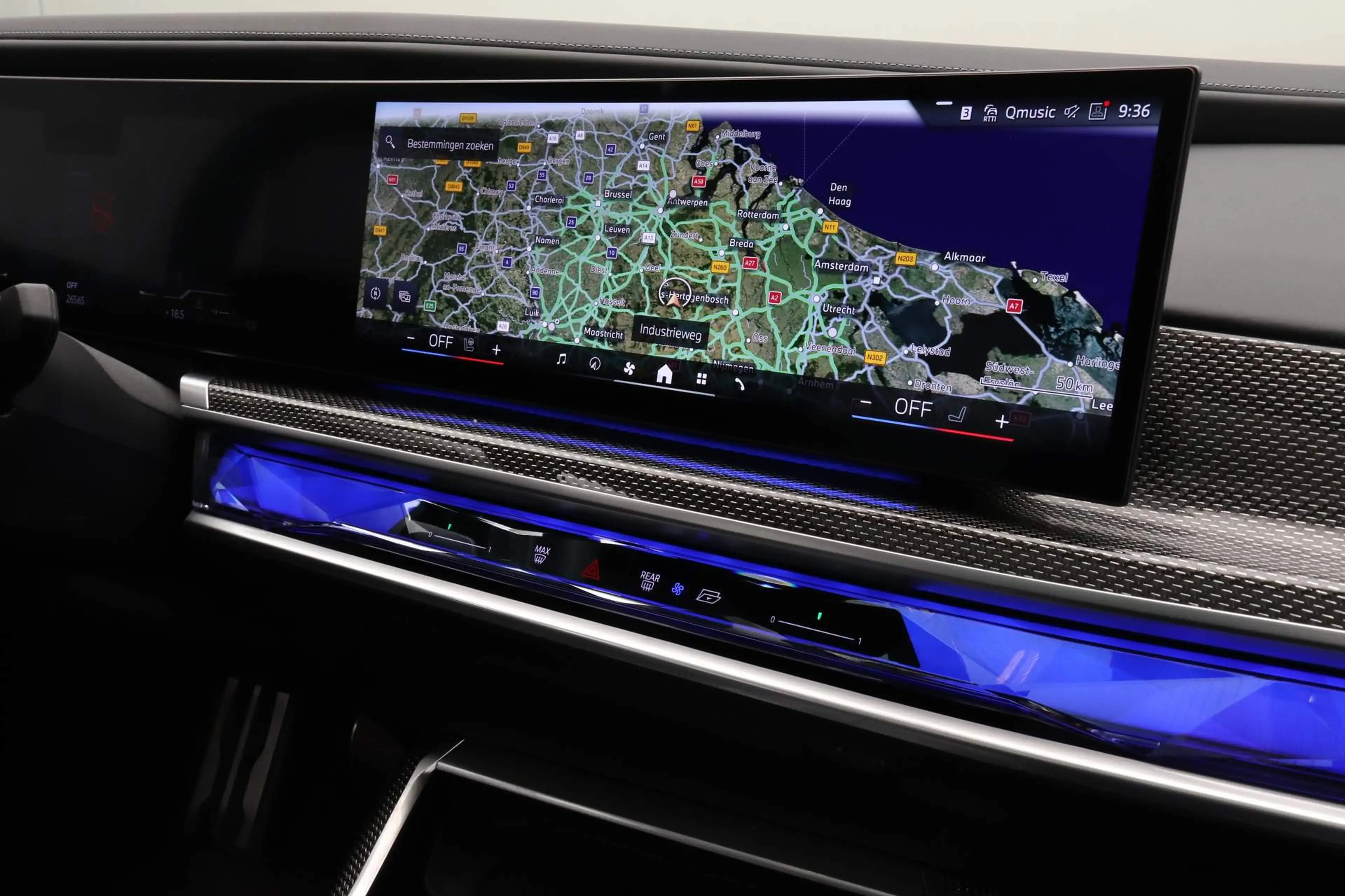 BMW 750 7-serie 750e xDrive | M-sport Pro. | BMW Iconic Gl — photo 5