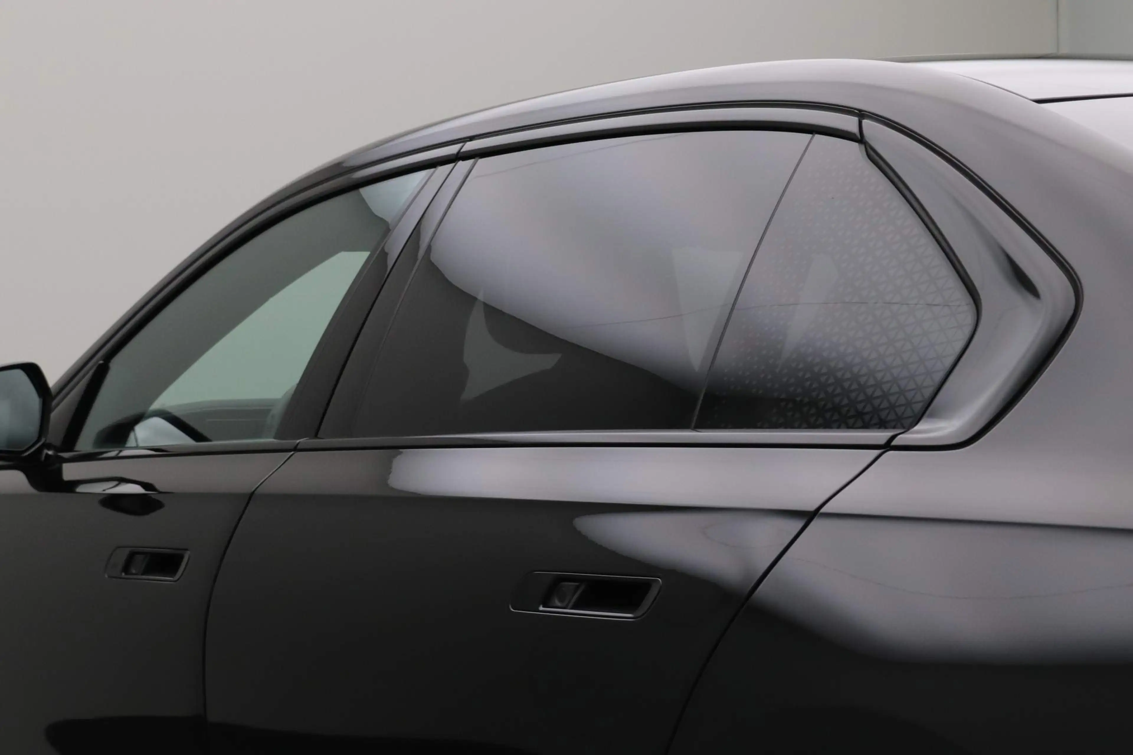 BMW 750 7-serie 750e xDrive | M-sport Pro. | BMW Iconic Gl — photo 13