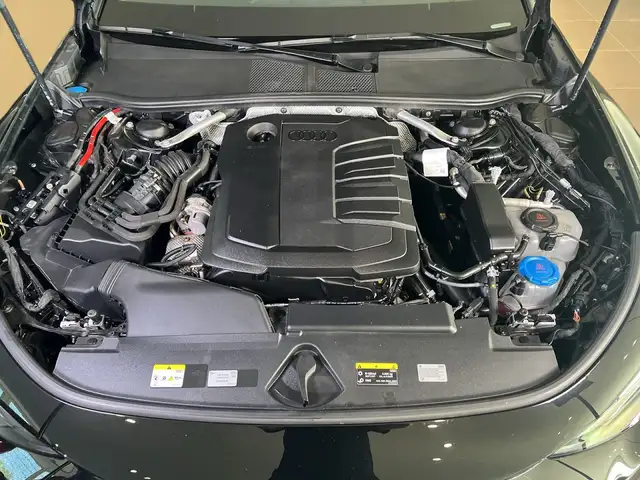 Audi A6 view 11