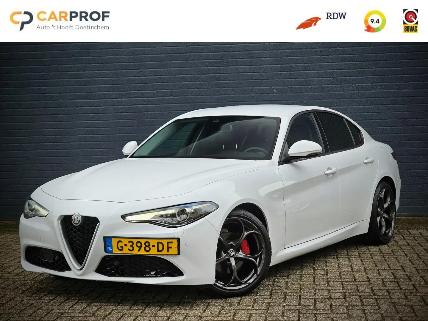 Alfa Romeo Giulia 2.2 / 230 PK / BTW AUTO / TREKHAAK / LEDER / XENON Blanc - 1