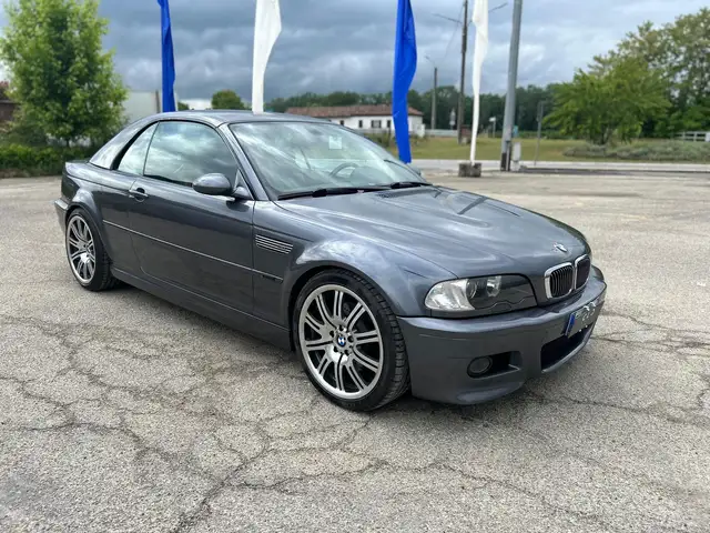 BMW M3 view 3