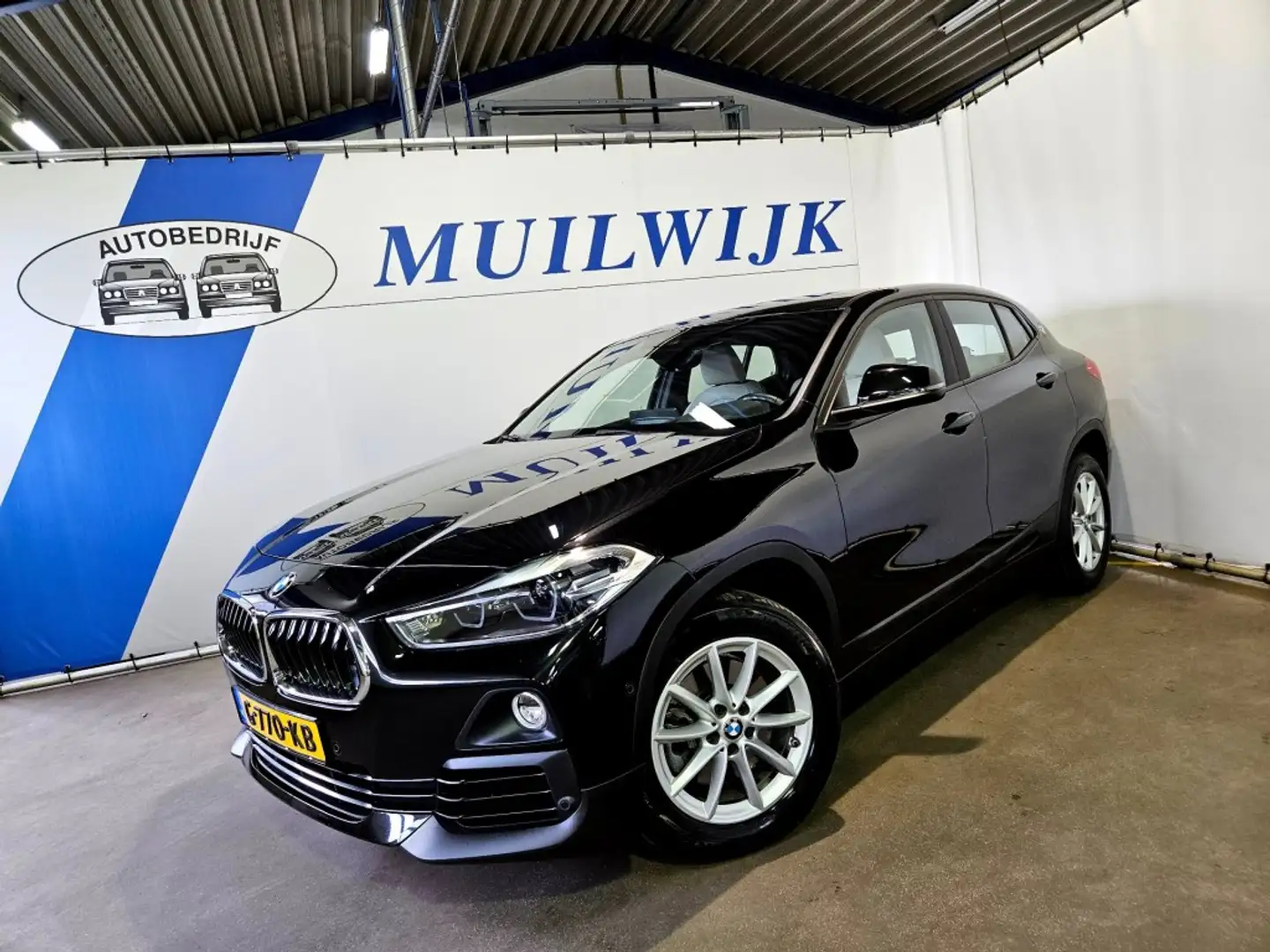 BMW X2 sDrive20i High Executive Edition / Sportstoelen / Noir - 2