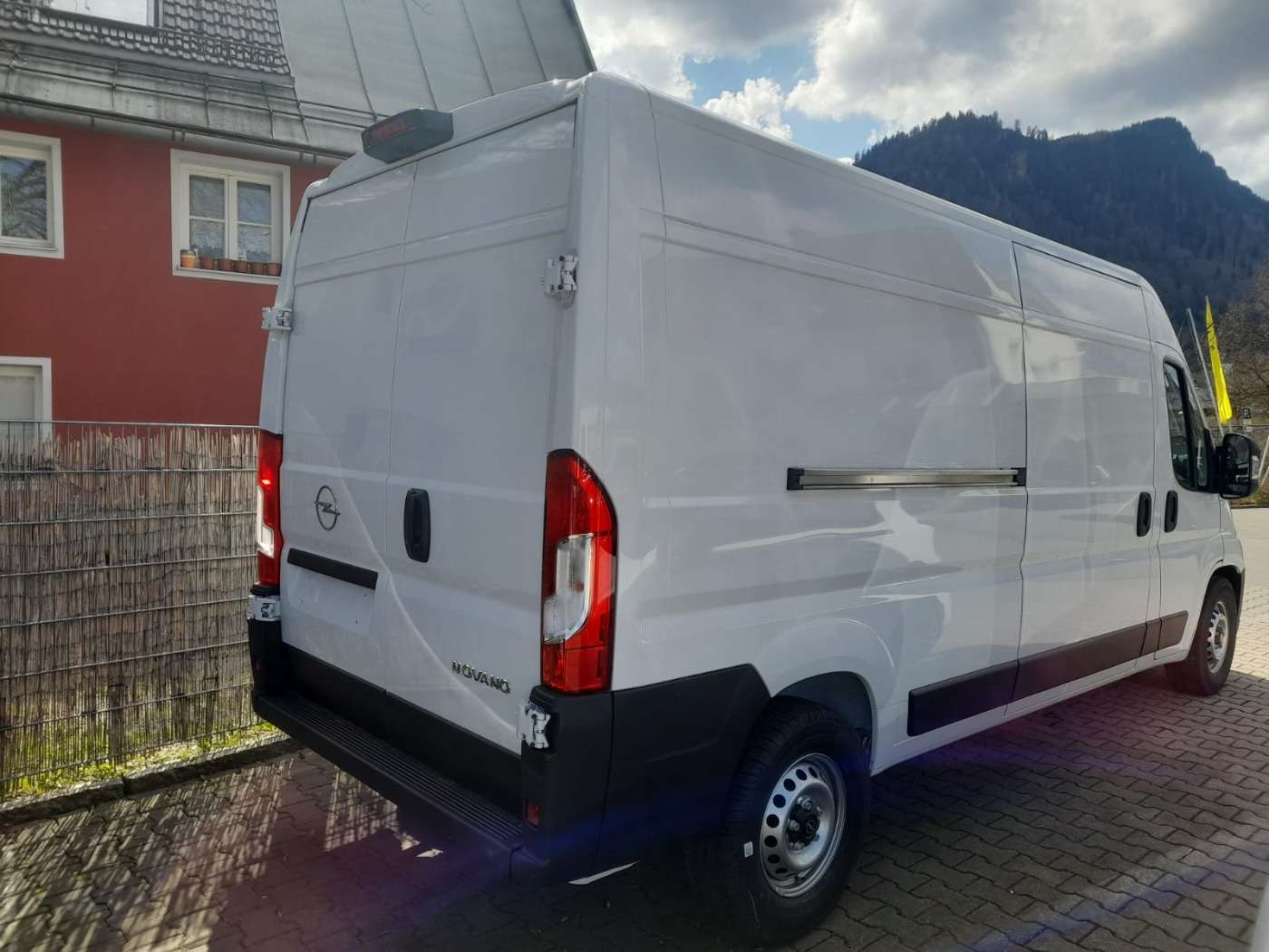 Opel Movano