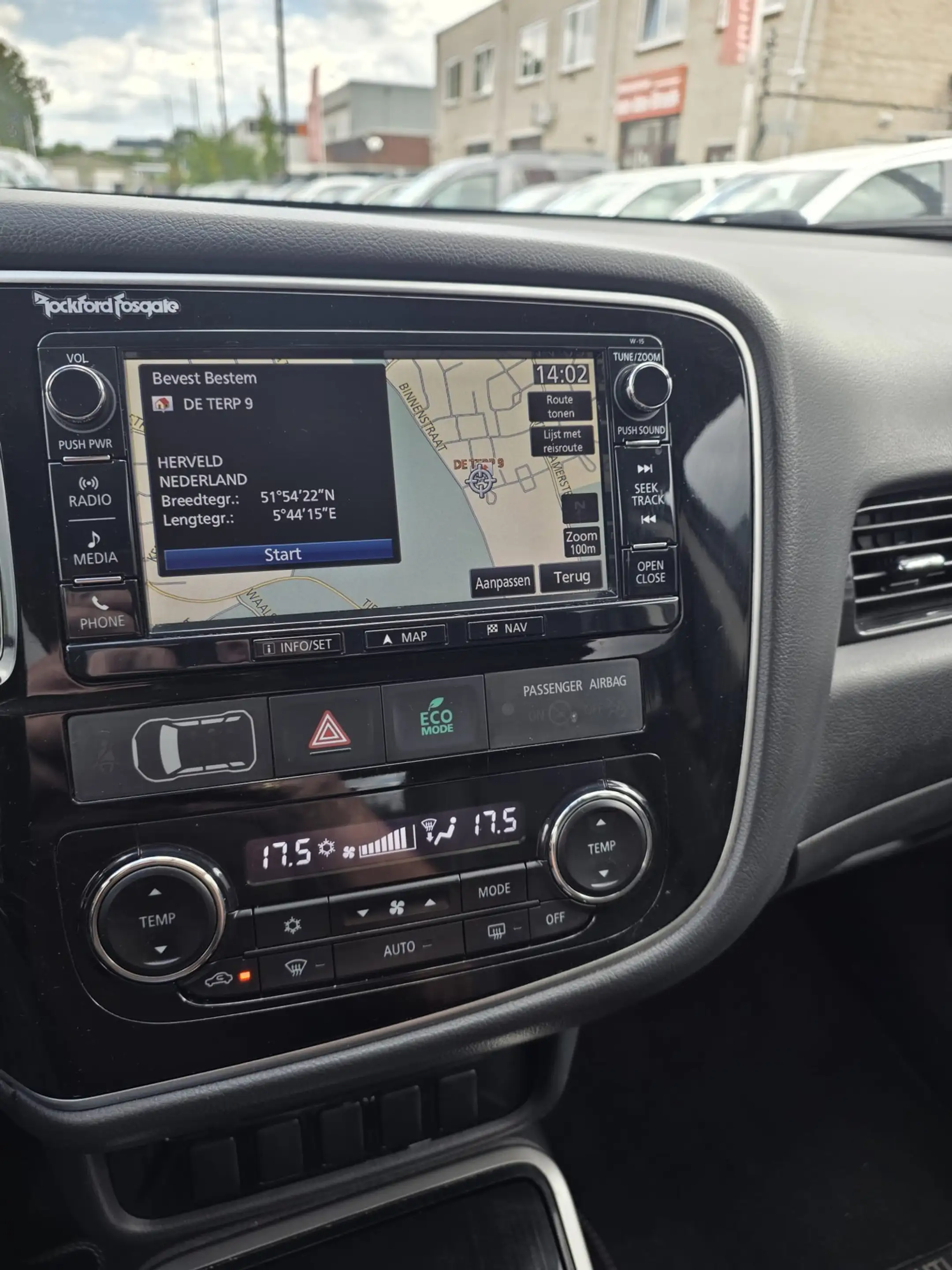 Mitsubishi Outlander PHEV Executive Edition Navi Camera Nl Auto Xenon L — photo 10