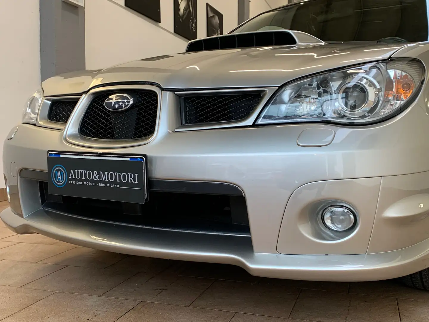 Subaru Impreza Impreza SW 2.5 WRX awd Gümüş rengi - 2