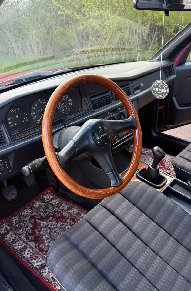 Mercedes-Benz 190e 1,8 Schalter, foto 10