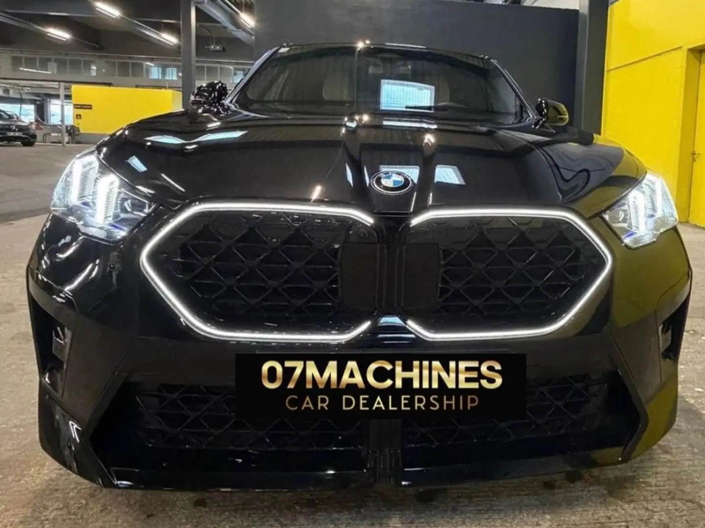 BMW X2 20 i sDrive M Sport Schwarz - 2