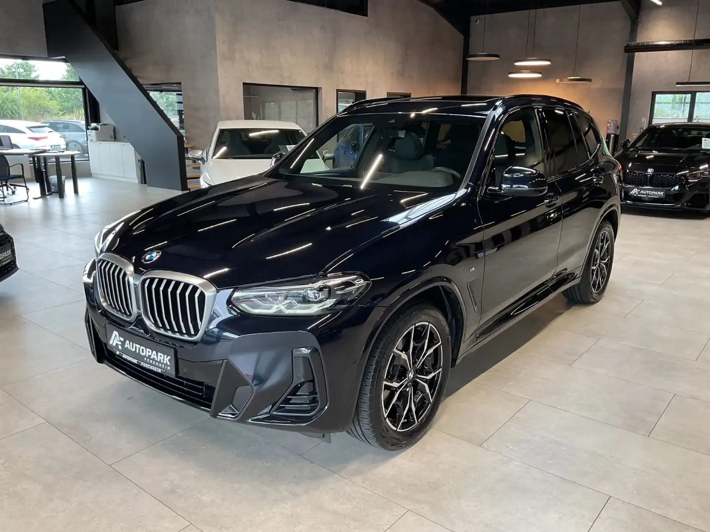 BMW X3 xDr 20d M Paket Faceli LED Leder Keyless Pano Negro - 1