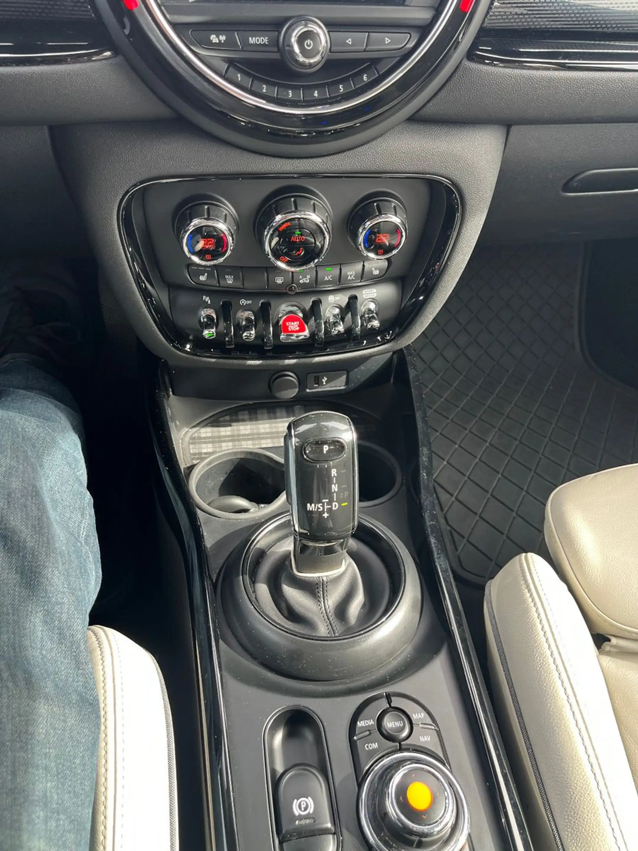 MINI Cooper S Clubman Aut. PANO+RF-CAM+LED+LEDER+NAVI — photo 12
