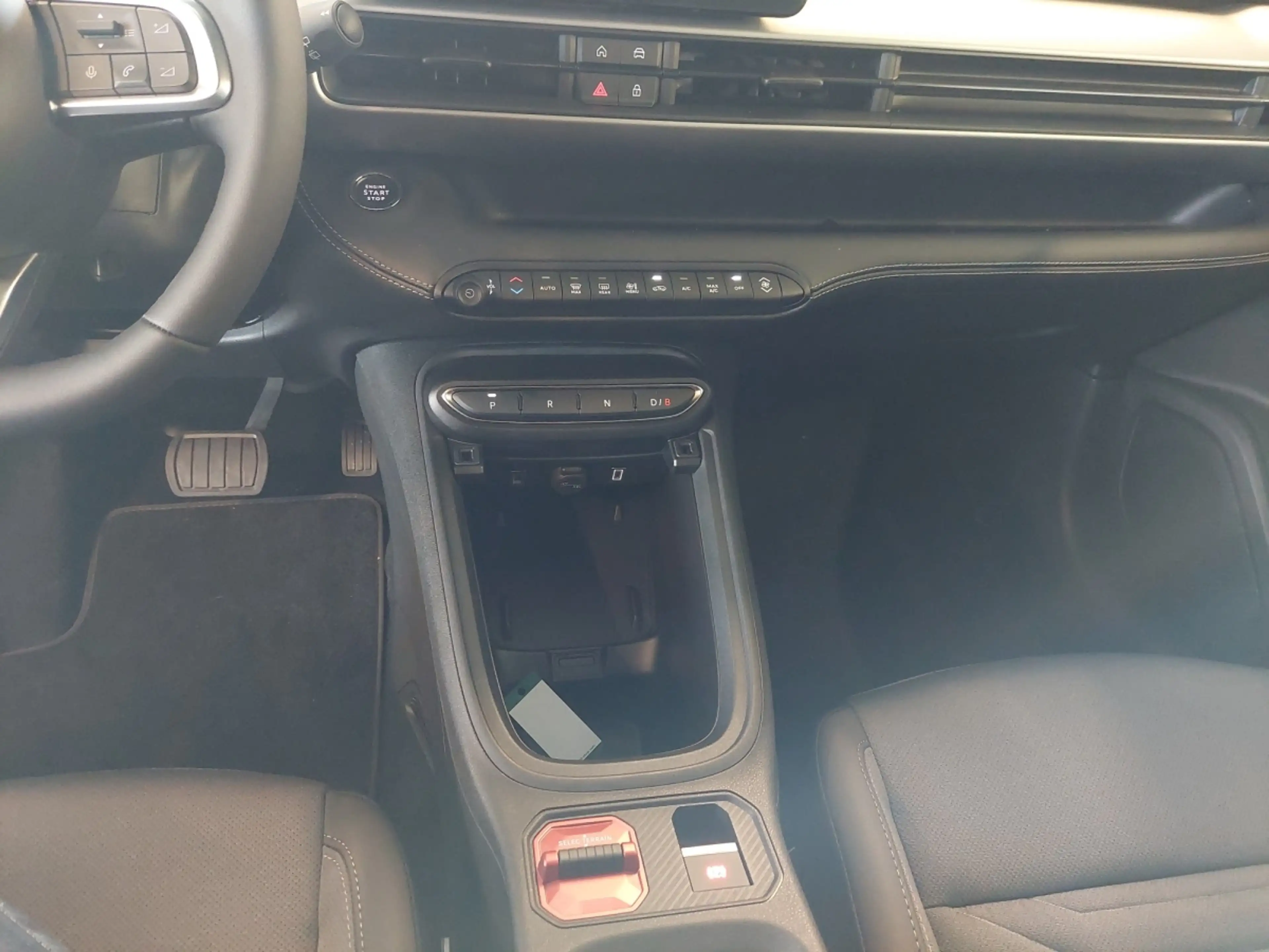 Jeep Avenger Altitude — photo 9