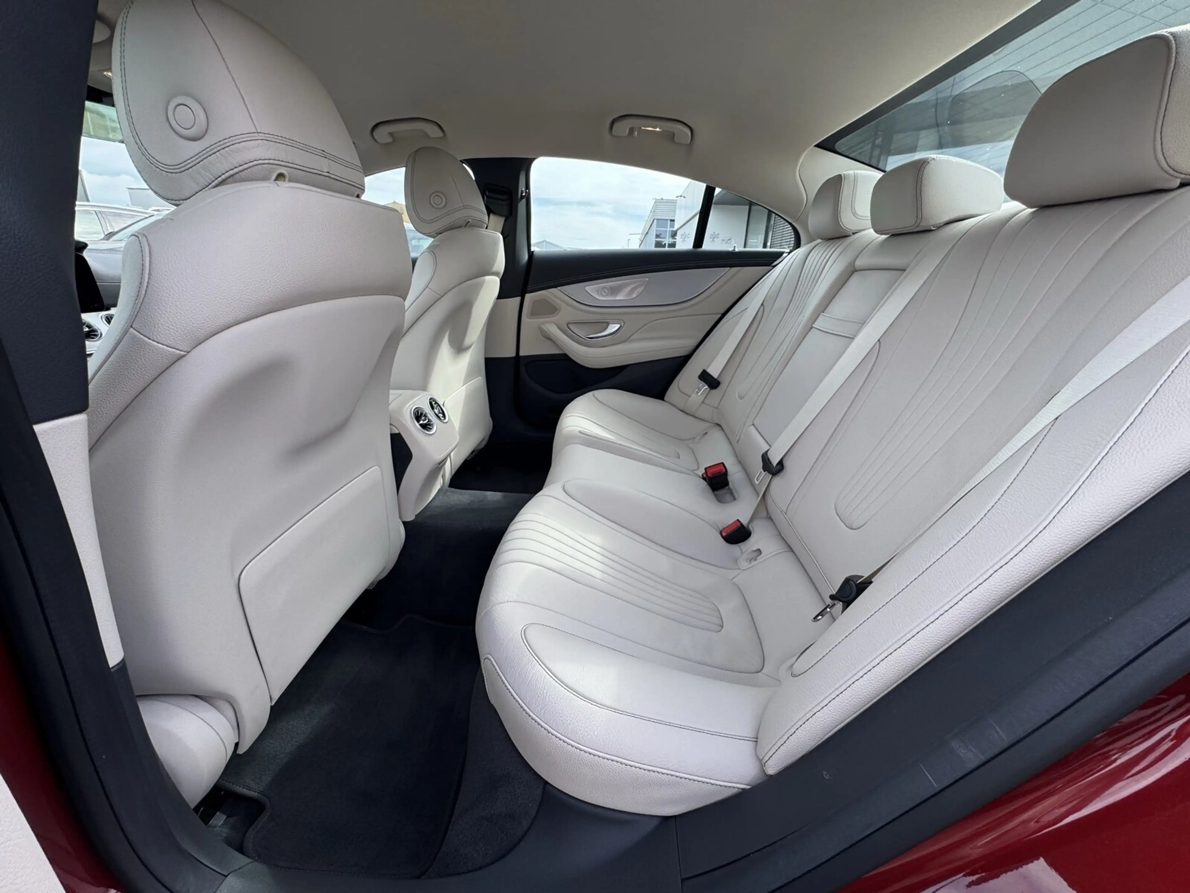 Mercedes-Benz CLS 400 CLS 400 d 4M AVANTGARDE NAVI+KAM+LED+SOUND+AMBI+ — photo 11