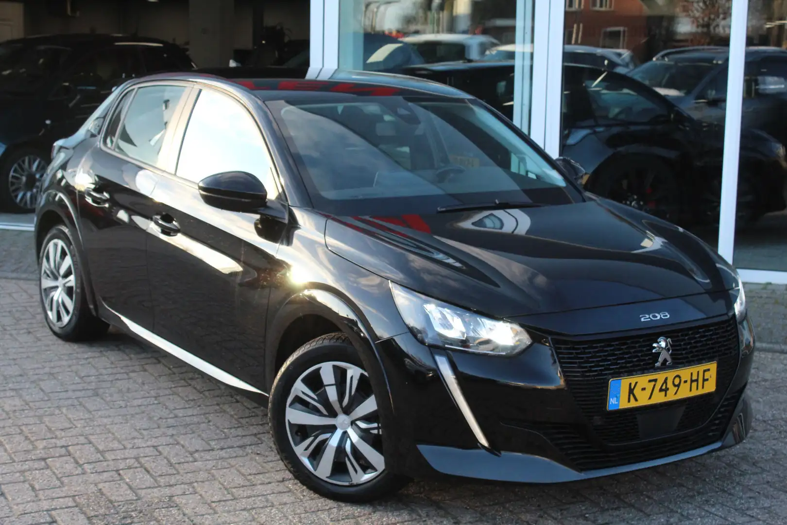 Peugeot e-208 EV Active 50 kWh Noir - 2