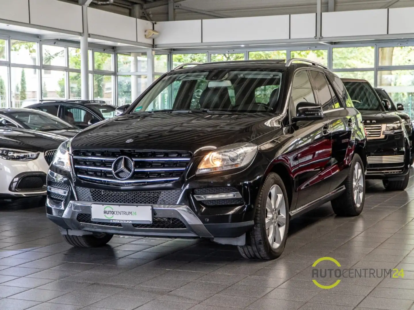 Mercedes-Benz ML 350 CDI BlueTec Schiebedach AHK Kam Luft Zwart - 2