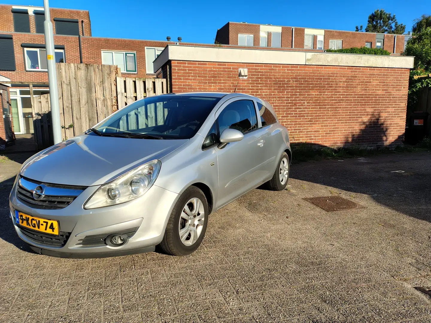 Opel Corsa Corsa 1.2-16V Essentia Zilver - 1