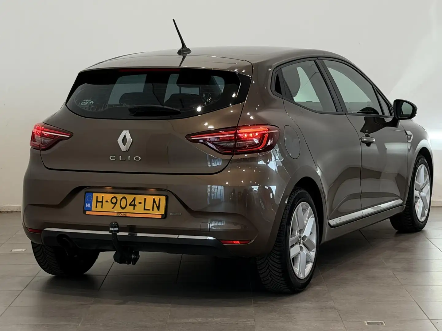 Renault Clio 1.0 TCe 100 Zen | Navigatie | Airco | Cruise Contr Bruin - 2