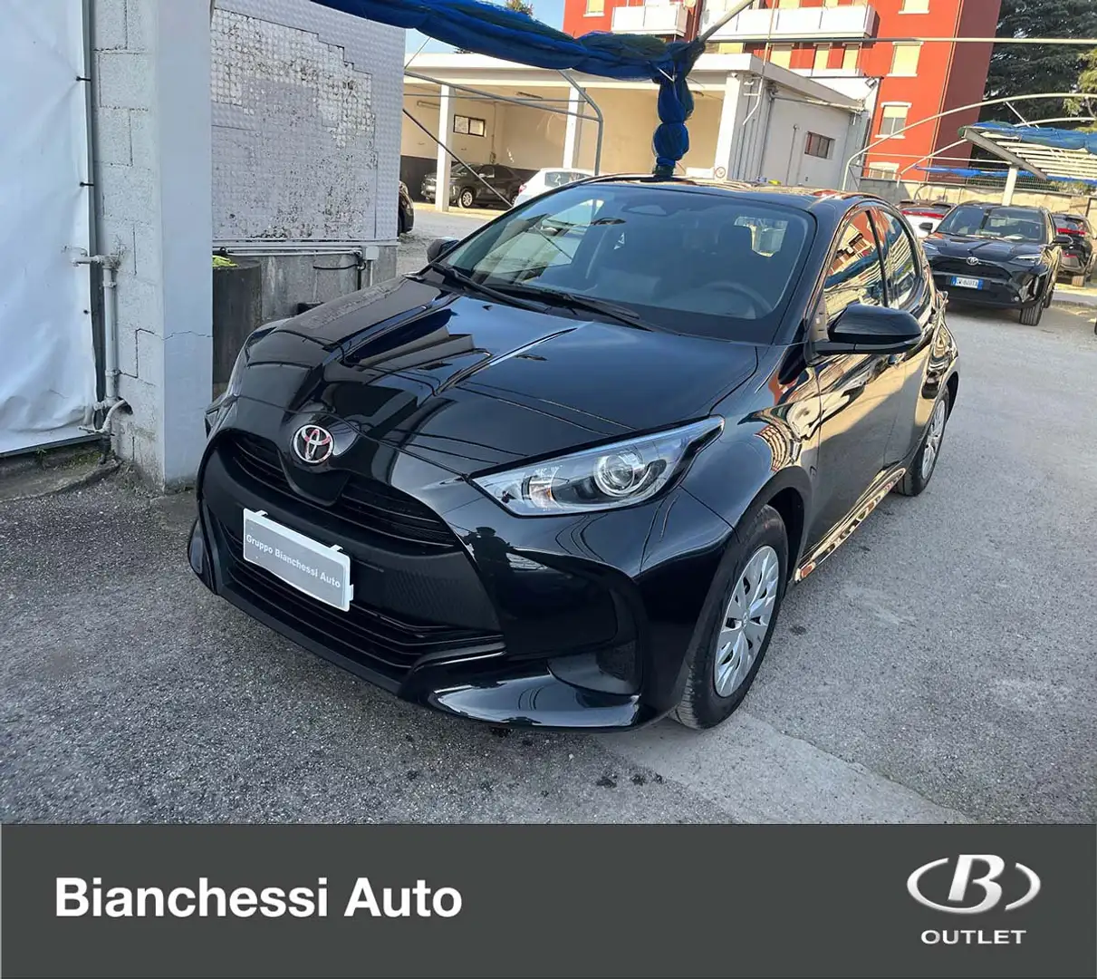 Toyota Yaris 1.5 Hybrid 5 porte Active - 1