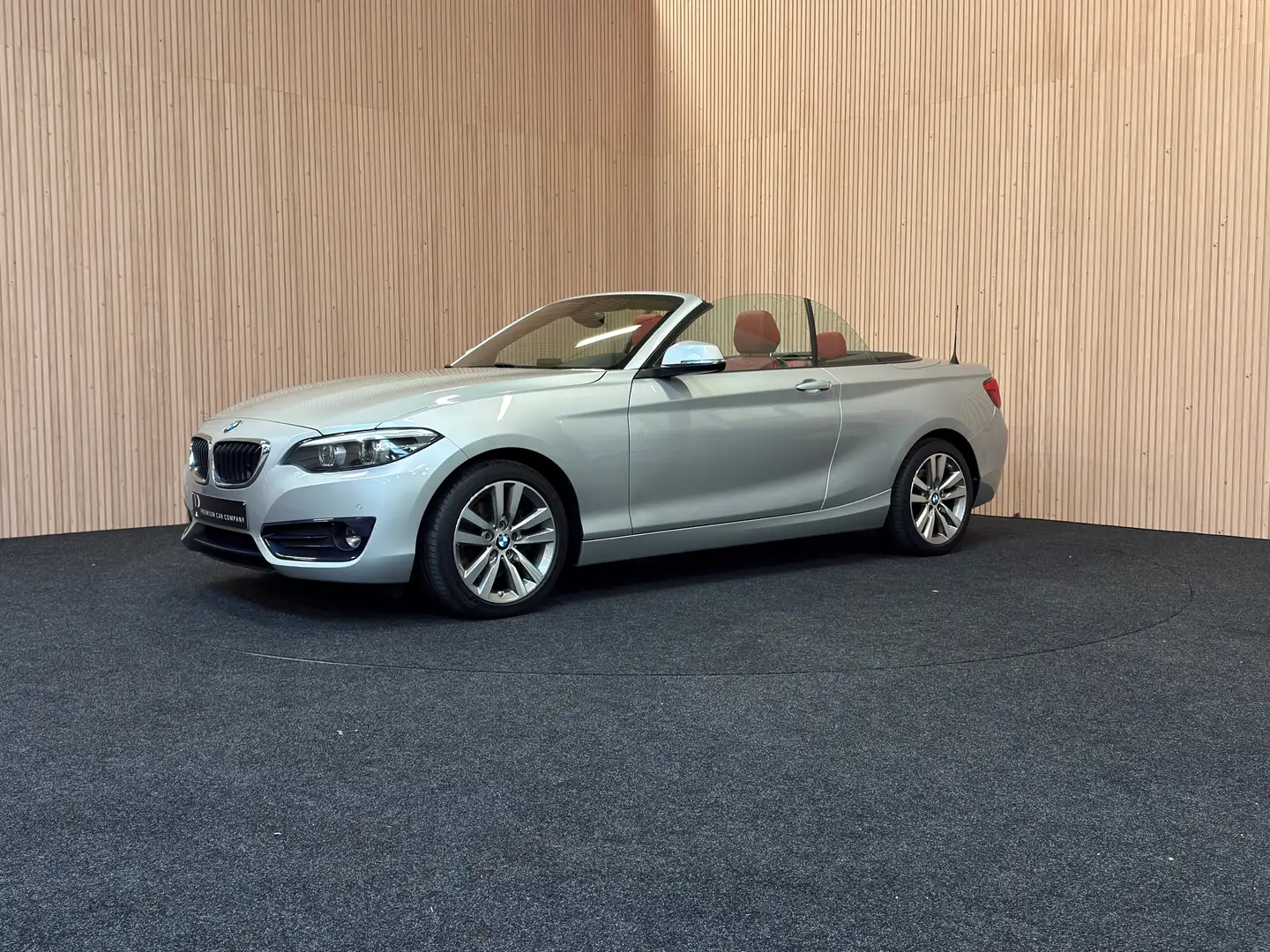 BMW 220 220i Cabrio Aut. Sport Line|PDC| Navi|Verw sportst Argent - 1