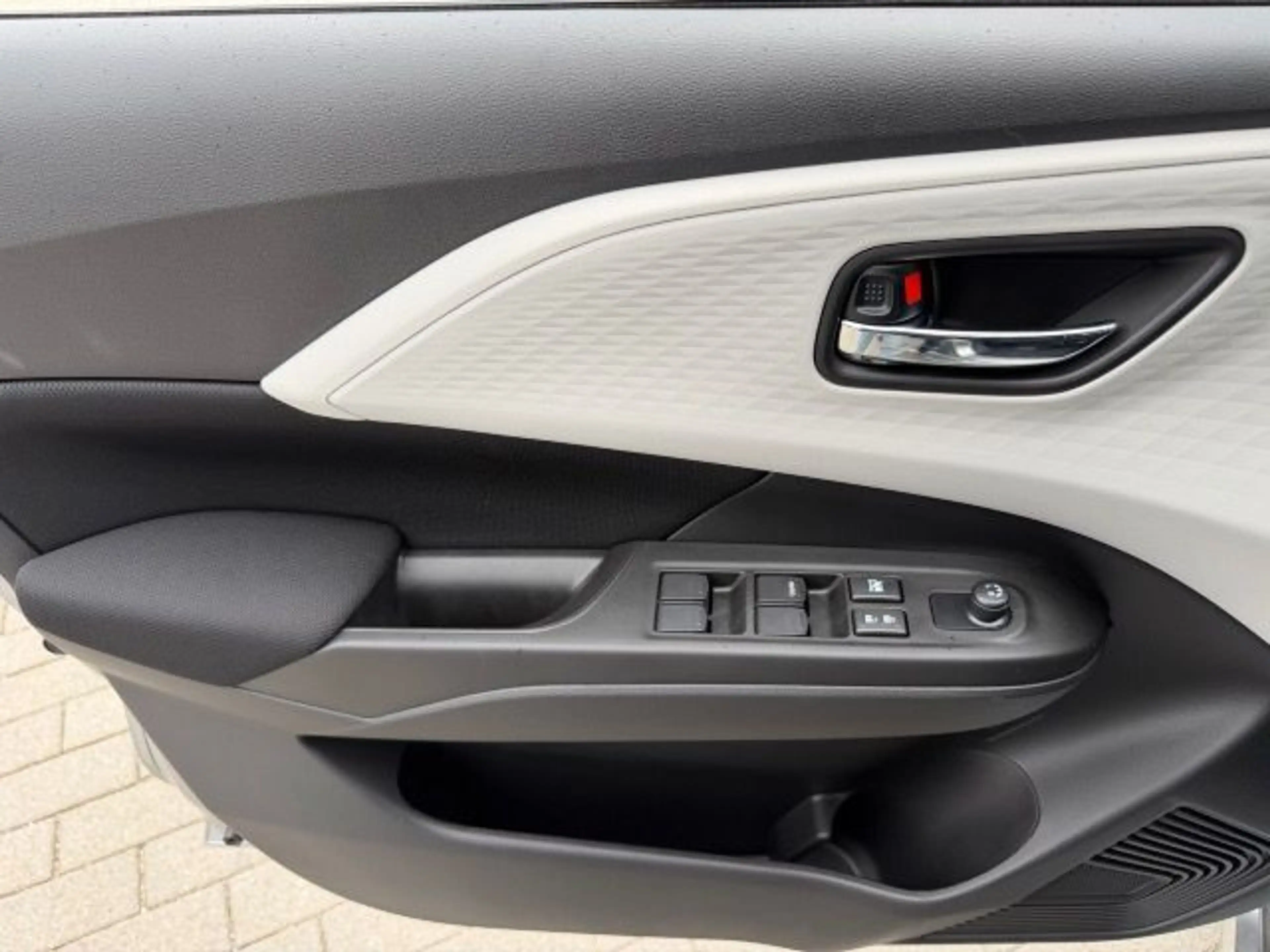 Suzuki Swift 5-Türer 1.2 DUALJET HYBRID Comfort — photo 13