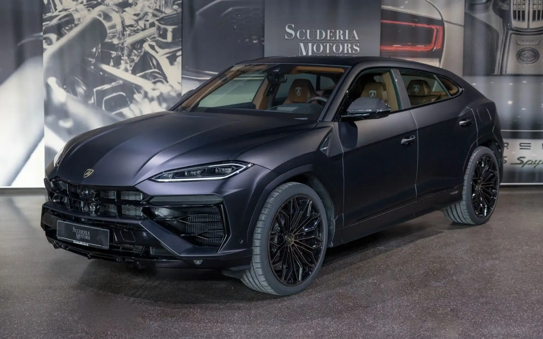 Lamborghini Urus URUS SE |CARBON |B&O-SOUND |NERO-MATT |ON STOCK Schwarz - 1