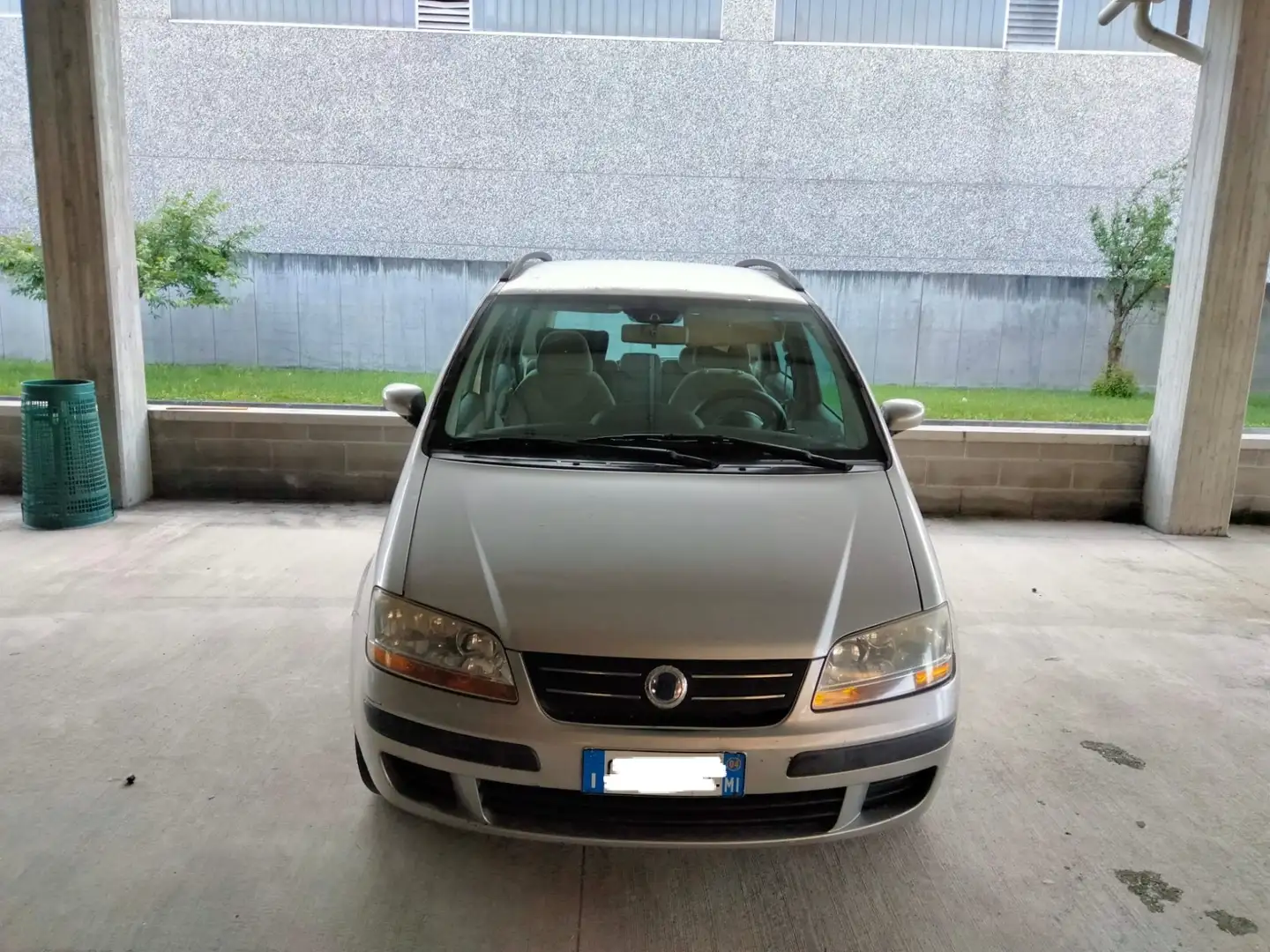 Fiat Idea 1.4 16v Emotion - 1