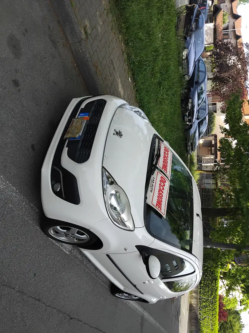 Peugeot 107 107 5p 1.0 12v Active 2tronic CAMBIO AUTOMATICO Biały - 2