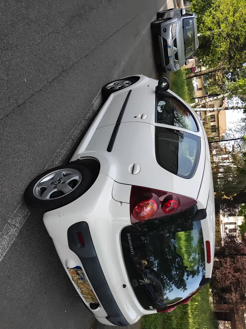 Peugeot 107 107 5p 1.0 12v Active 2tronic CAMBIO AUTOMATICO Blanco - 2