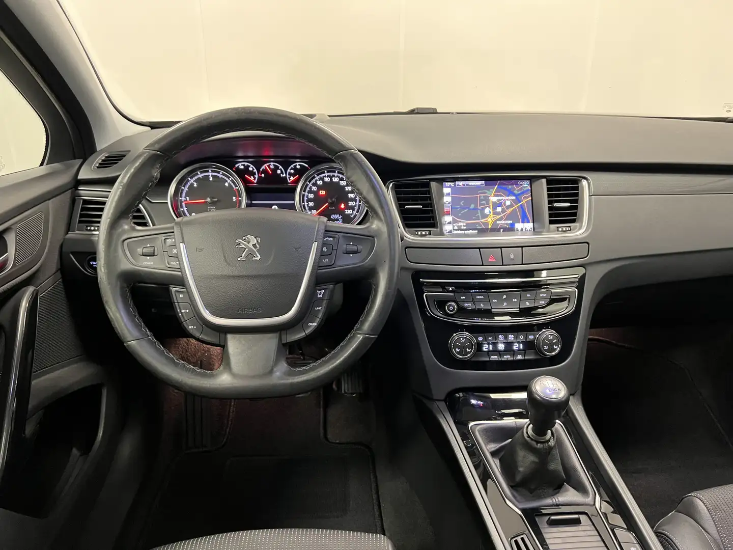 Peugeot 508 SW 1.6 BlueHDi Executive / Panodak / Head up / Zwart - 2