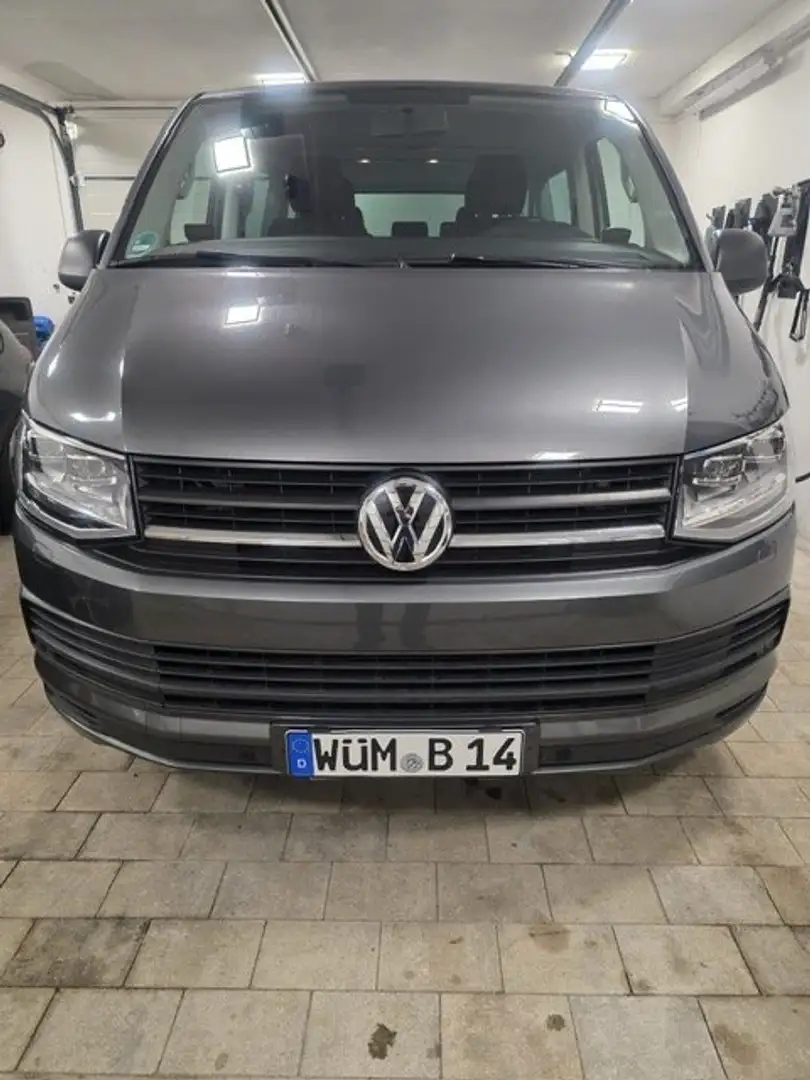 Volkswagen T6 Multivan Multivan Trendline Šedá - 2