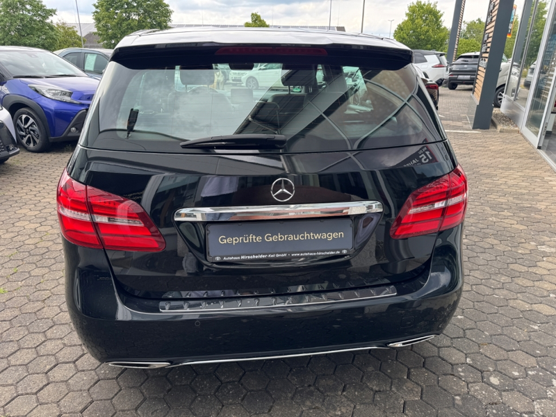 Mercedes-Benz B 180 Style Edition 7G-DCT Urban Automatik — photo 4