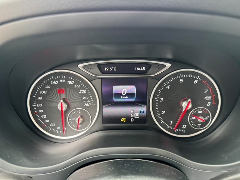 Mercedes-Benz B 180 Style Edition 7G-DCT Urban Automatik — photo 14