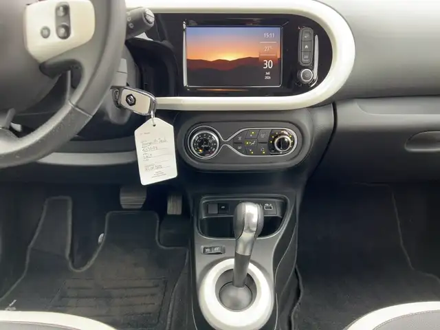 Renault Twingo view 11