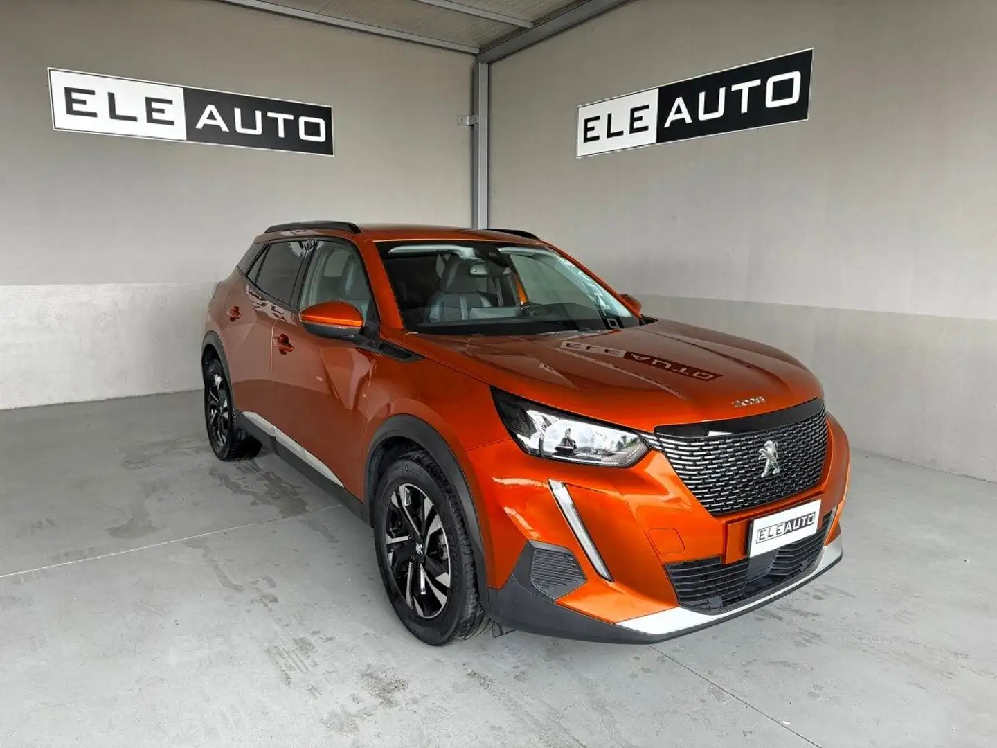 Peugeot 2008 BlueHDi 130 S&S EAT8 Allure Arancione - 1