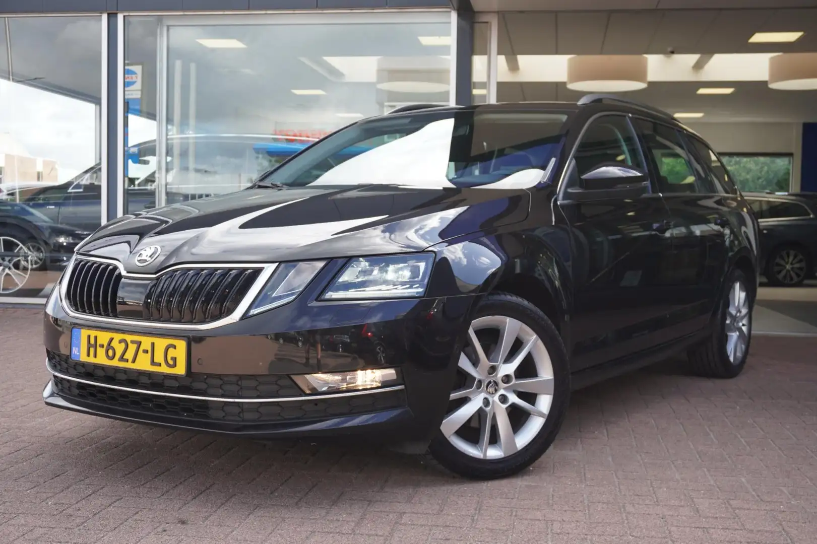 Skoda Octavia Combi 1.0 TSI Greentech Business Edition Plus | Na Zwart - 1