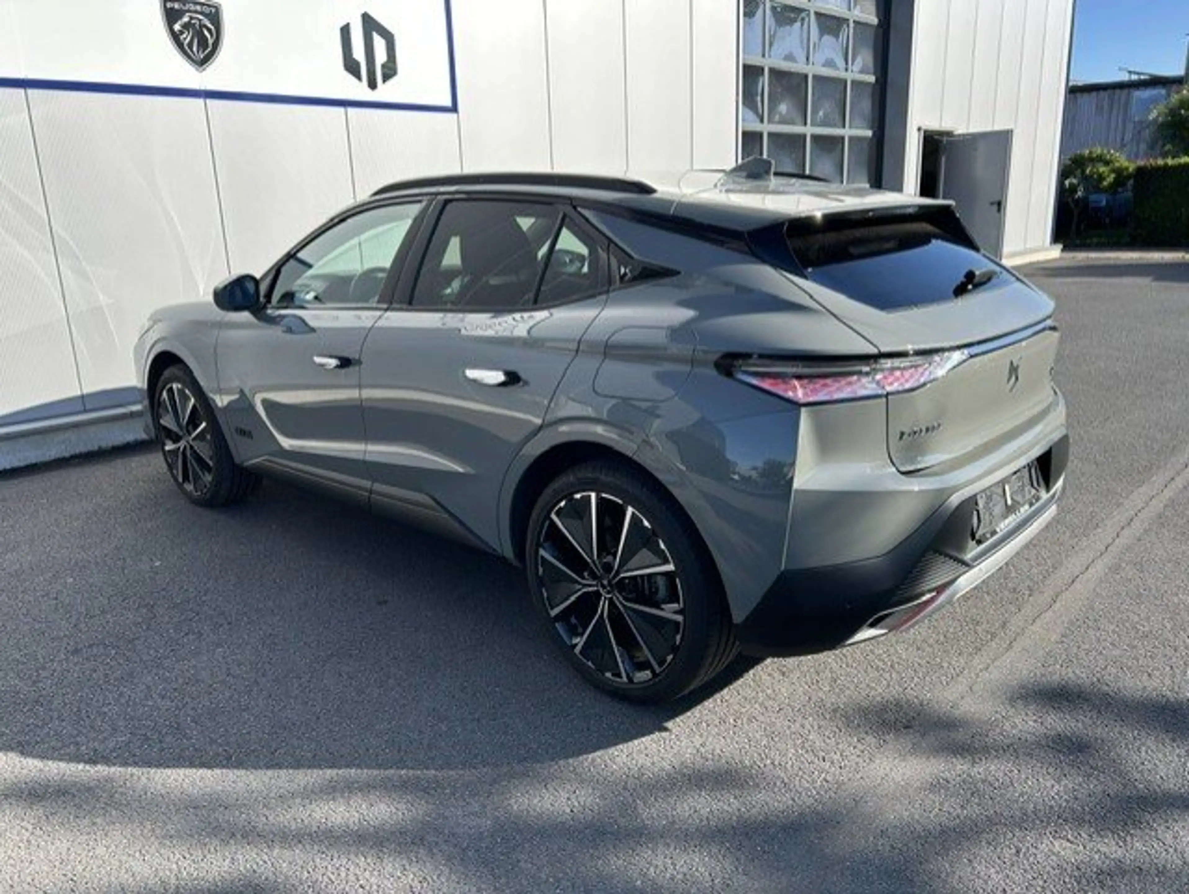 DS Automobiles DS 4 Cross Rivoli E-Tense 225pk — photo 7