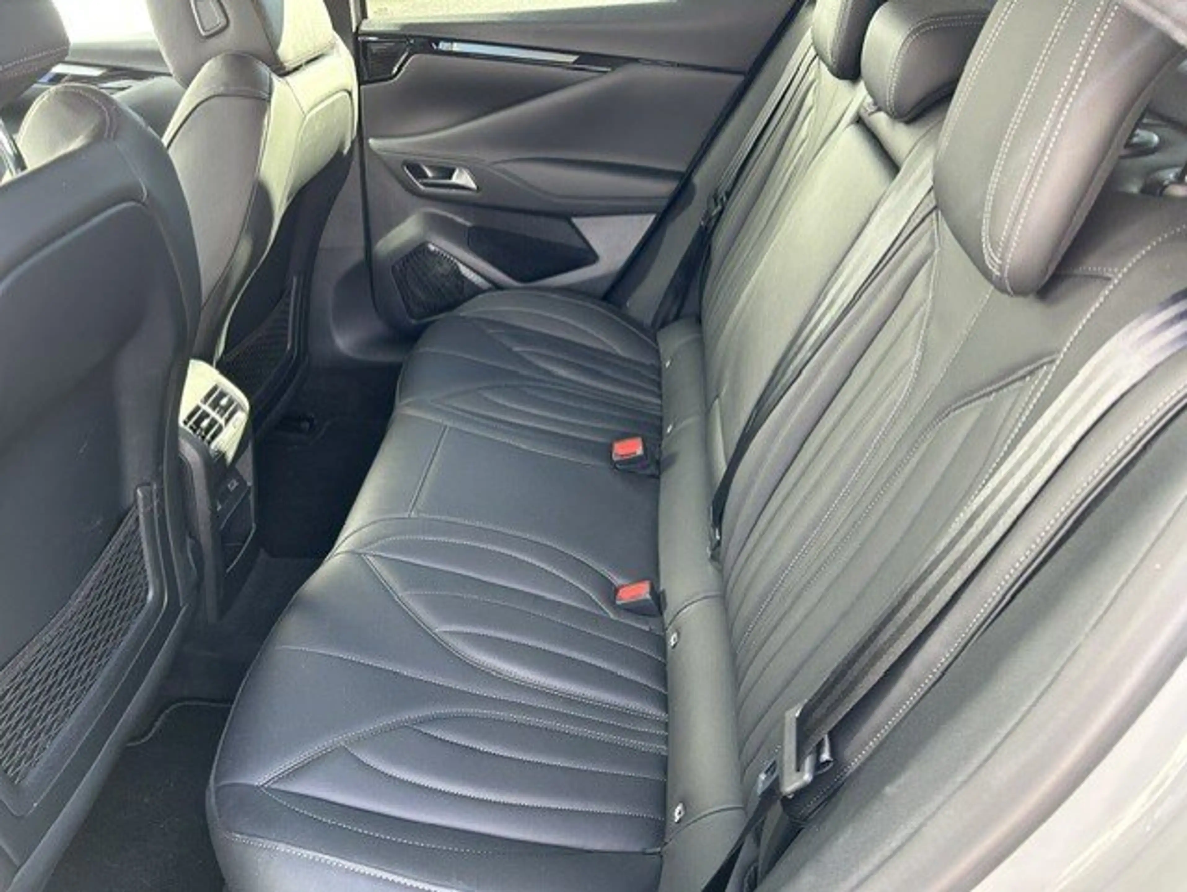DS Automobiles DS 4 Cross Rivoli E-Tense 225pk — photo 13