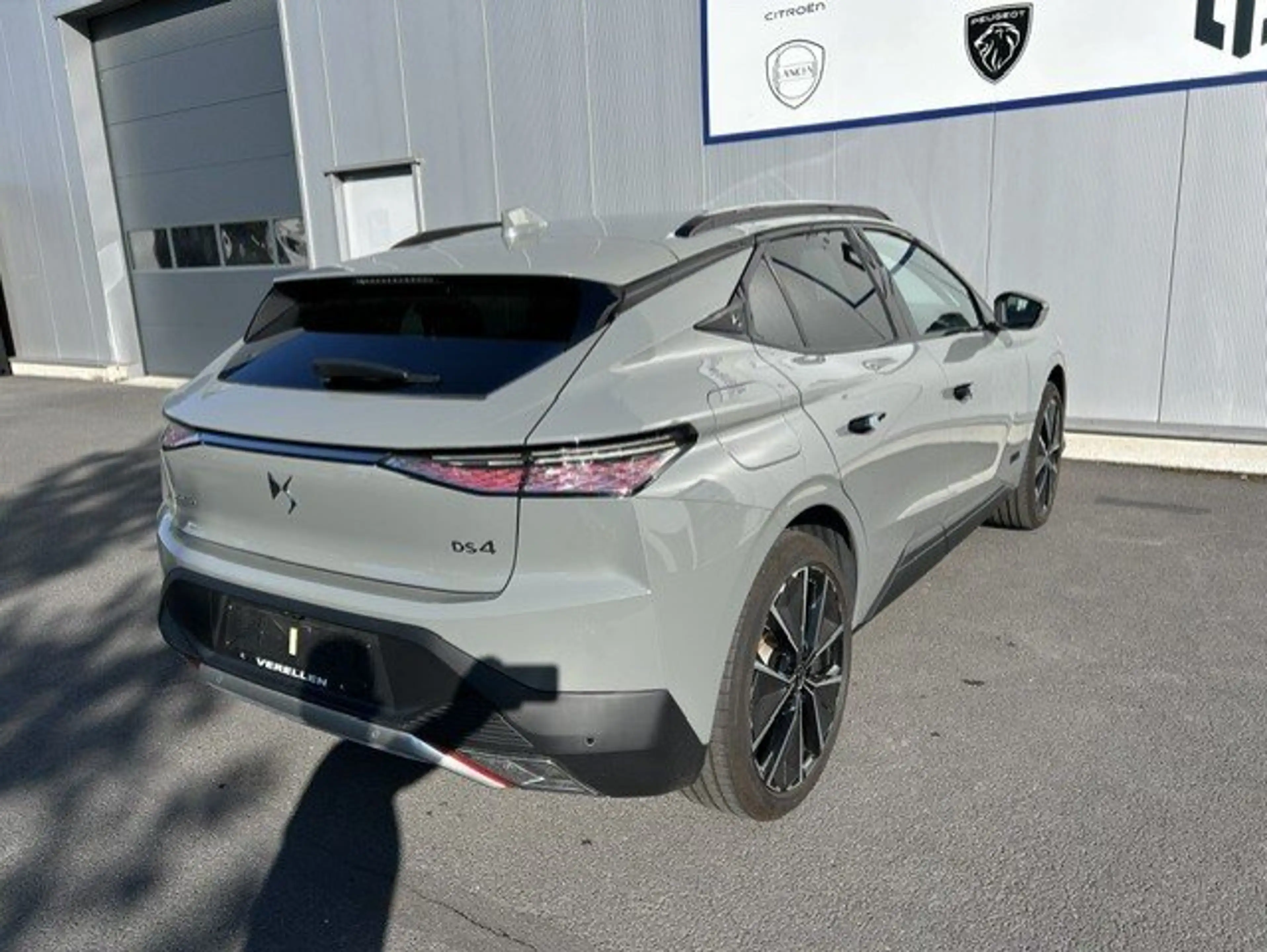 DS Automobiles DS 4 Cross Rivoli E-Tense 225pk — photo 5